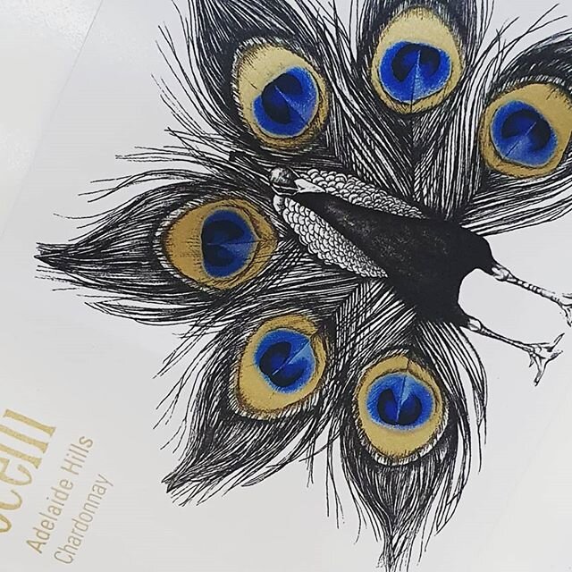 Another striking label from Ocelli, combining illustration, colour and gold foil.
.
.
.
#studiolabels #labels #winelabels #winelabel #spirits #beer #printing #labelprinting #print #press #production #foil #adelaidehills #peacock #labelart #australian