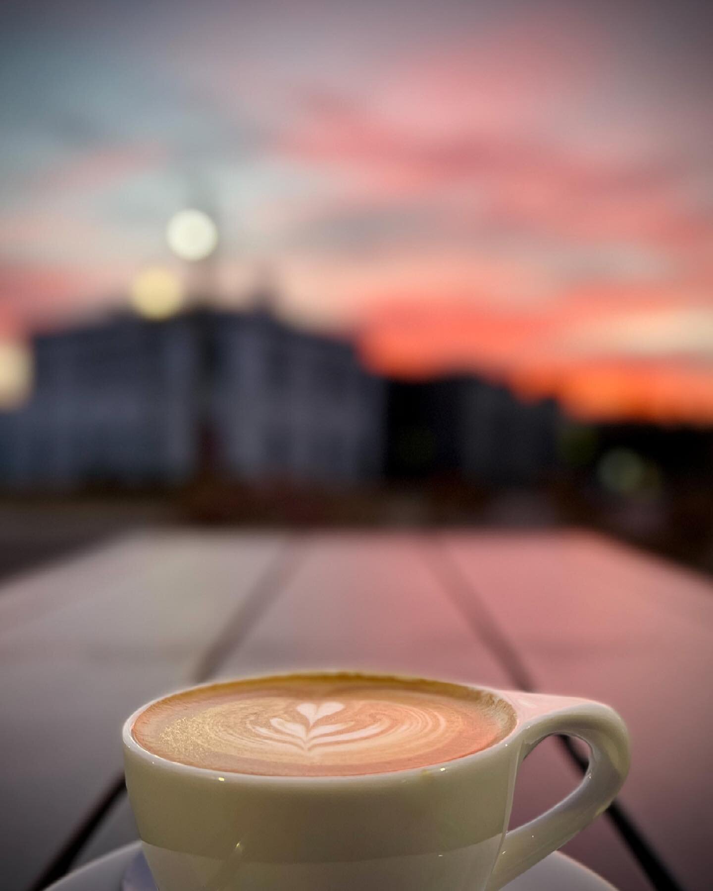 Good morning Warrnambool!
We&rsquo;re back at it and we sure miss our morning coffees! What about you??
&bull;
&bull;
&bull;
&bull;
&bull;
#coffee #warrnambool #sunrise #axilcoffeeroasters #greatoceanroad #coffeeart