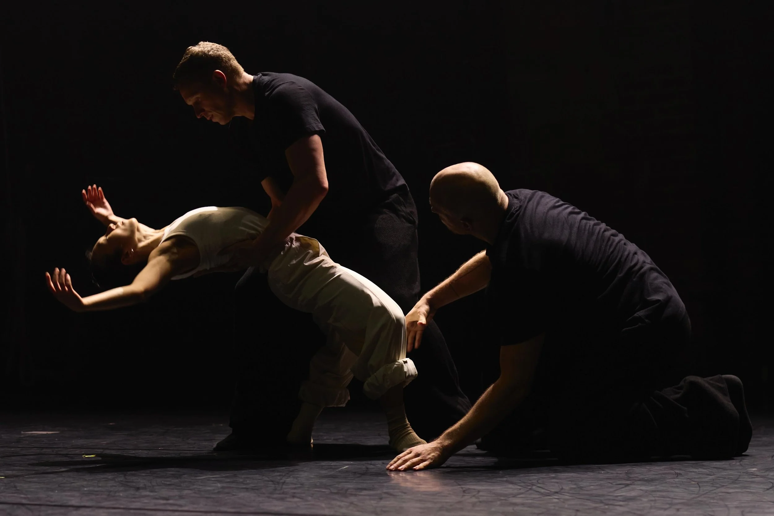 For 92 - Trio
World Premiere
This evening at 92Y
Dancers: Tobin Del Cuore, James Gregg, Mariah Gravelin
📷 @kellypuleio
#aszurebartonandartists