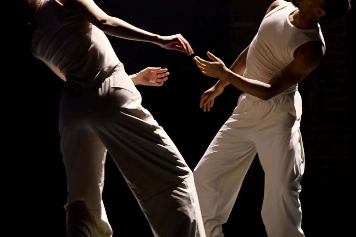 For 92 - Duet
World Premiere at 92Y
Dancers: MJ Edwards and Taylor LaBruzzo
📷 @kellypuleio 
#aszurebartonandartists