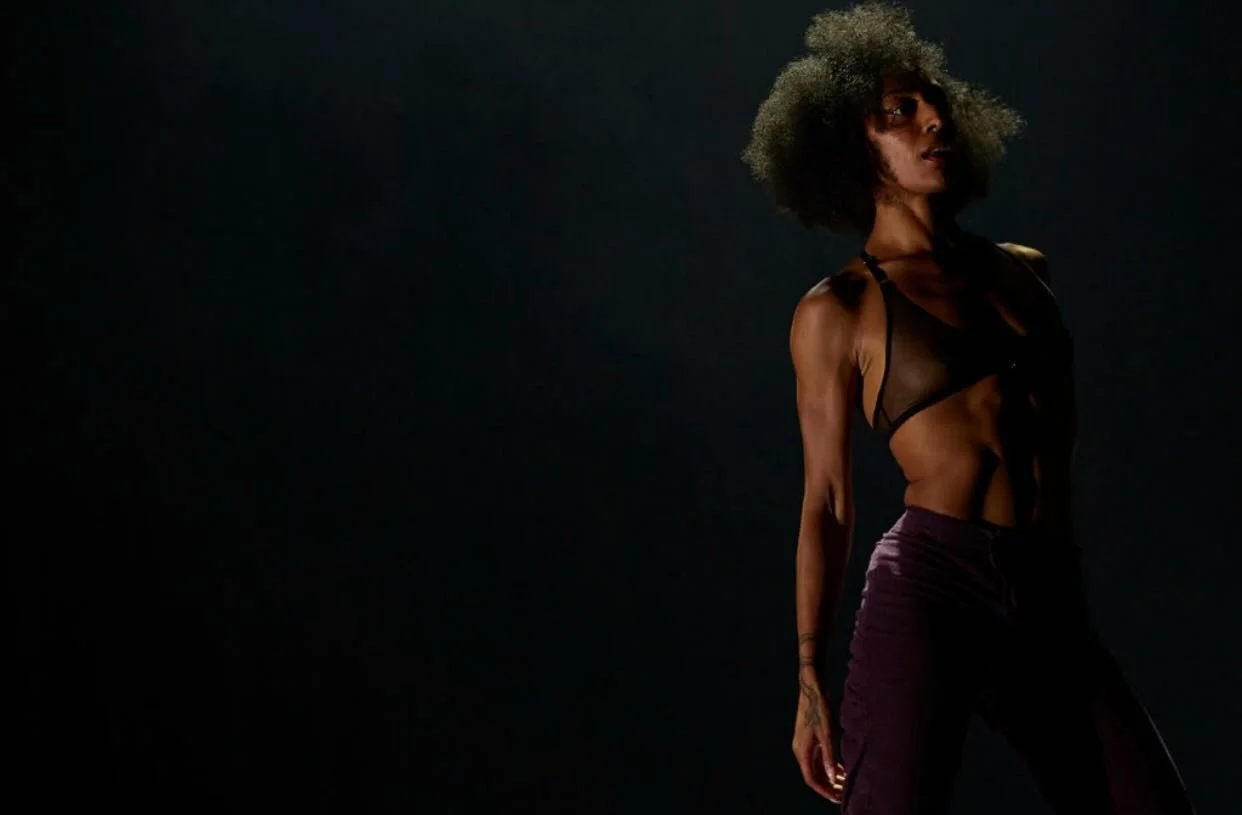 Aw&aacute;a - Trio
An Evening with Aszure Barton at 92NY
#aszurebartonandartists
📷 @kellypuleio xx
&bull;
Aw&aacute;a (originally created in 2012)
Aszure Barton, Choreographer
Burke Brown, Lighting Design
Linda Chow, Costume Design
Created with Aszu