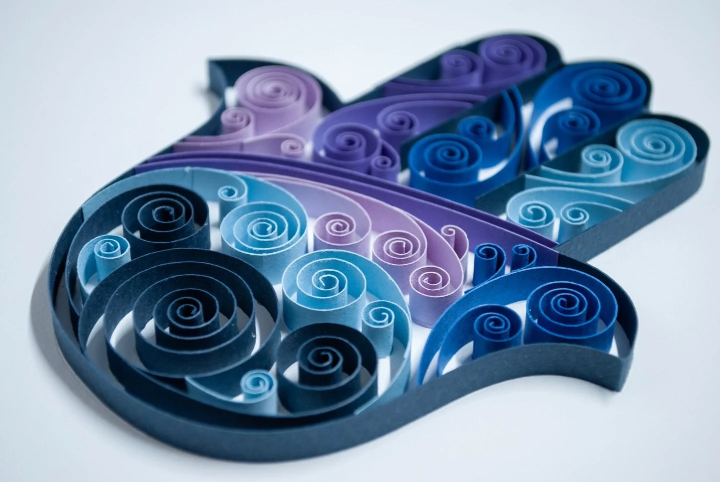 Story time! A lot of you know that this project was a work of art. Not only because of the details but also because of the qty (31) 10x10 pieces 💙.

I got this request on a very hectic day. It was between my car getting totaled (while parked) and a 