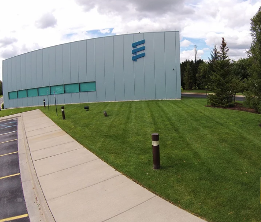 4 Reasons Why Having a Commercial Landscaping Company Can Keep Your Brighton, MI, Lawn Greener and Longer This Fall