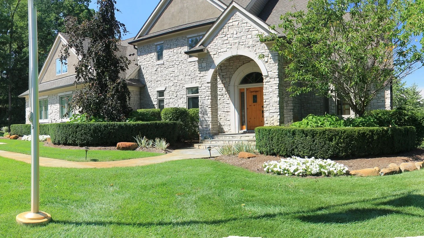 Entrust the Beauty of a Bloomfield Hills, MI Landscape Design to Expert Lawn Care Near Me
