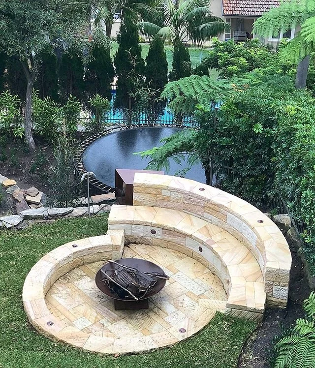 🔥 Fire Pit Goals 🔥 
@gosfordquarries 
@the.goldenratio &bull;
&bull;
#Stonemade #Northernbeachesstonemason #Firepit