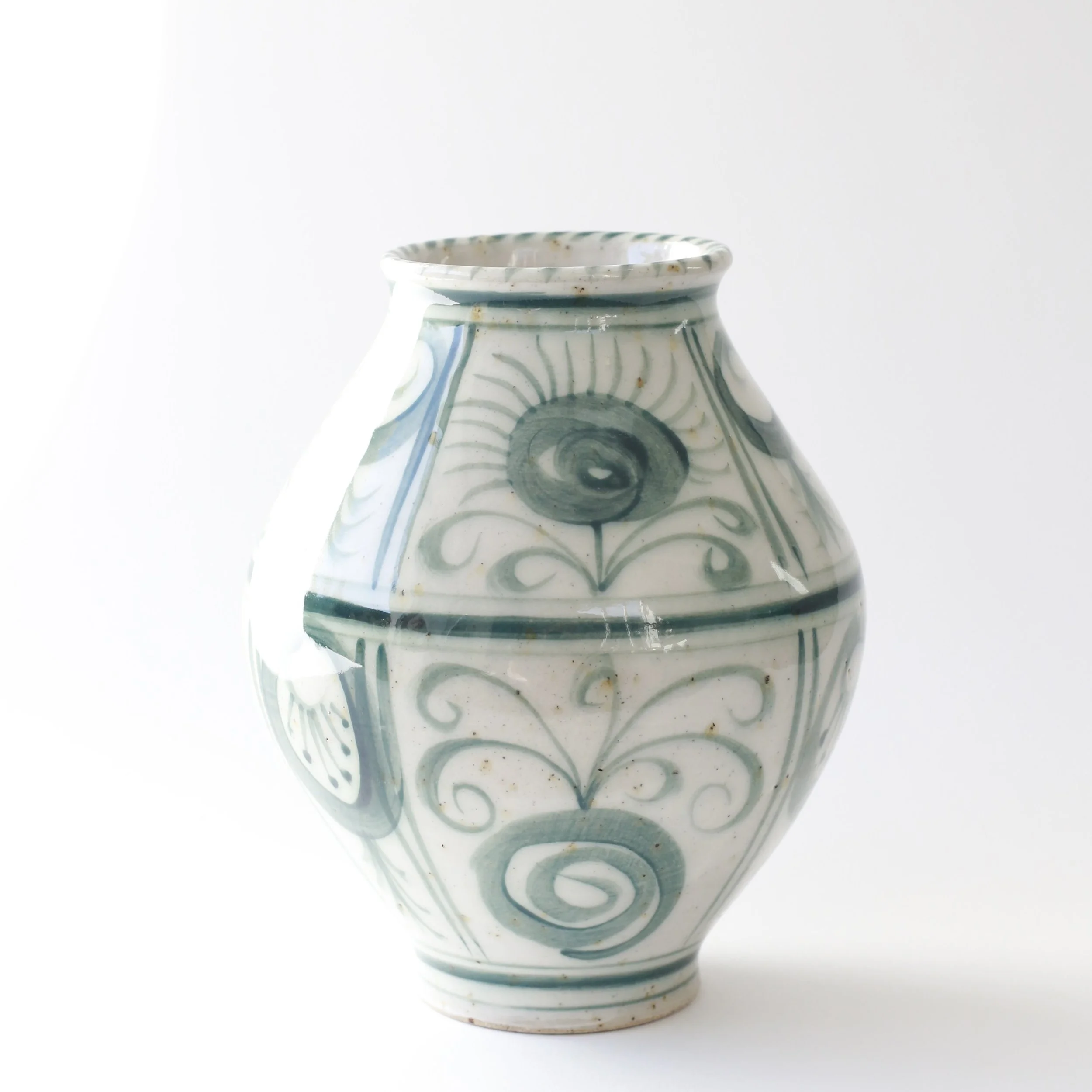 Medium Vase