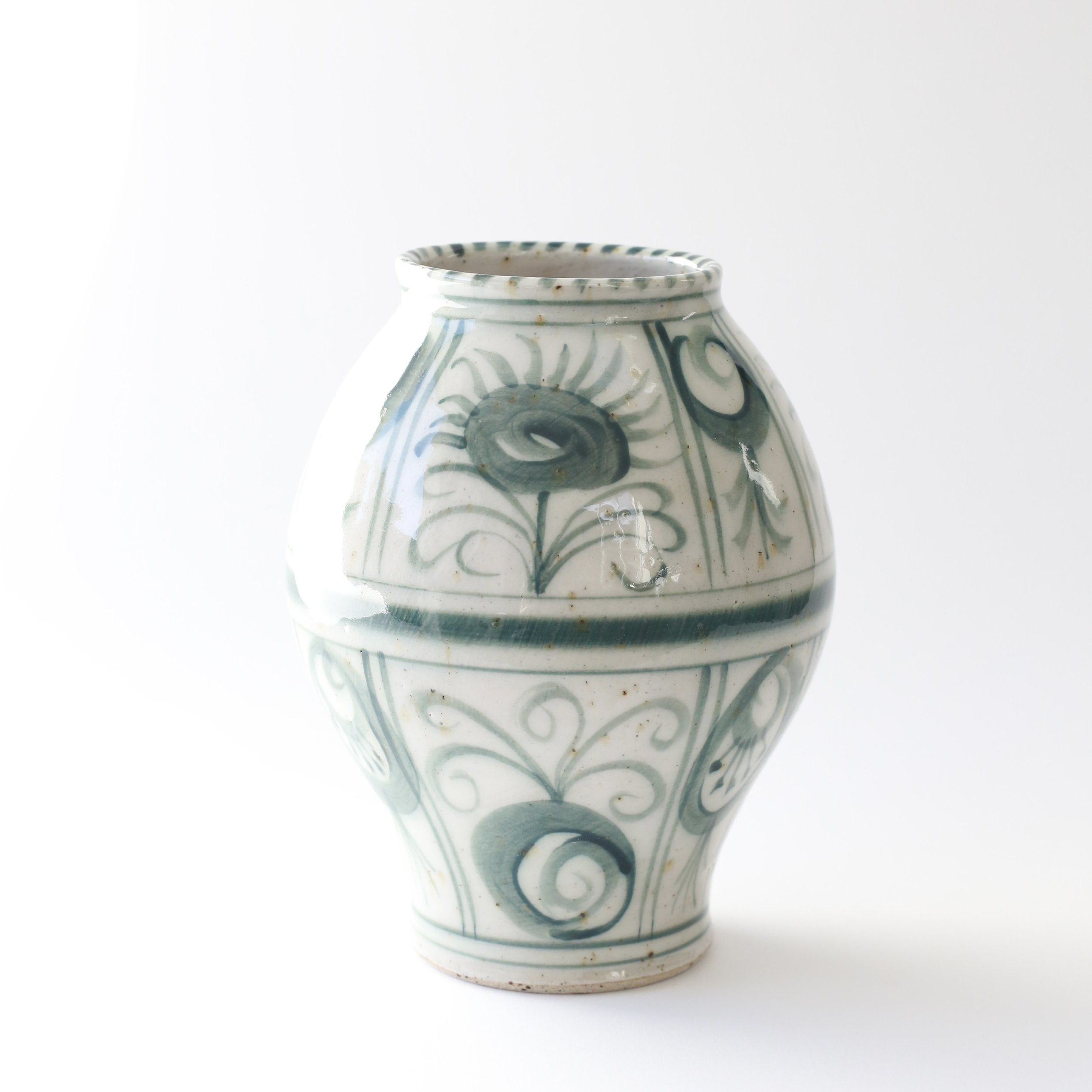 Medium Vase