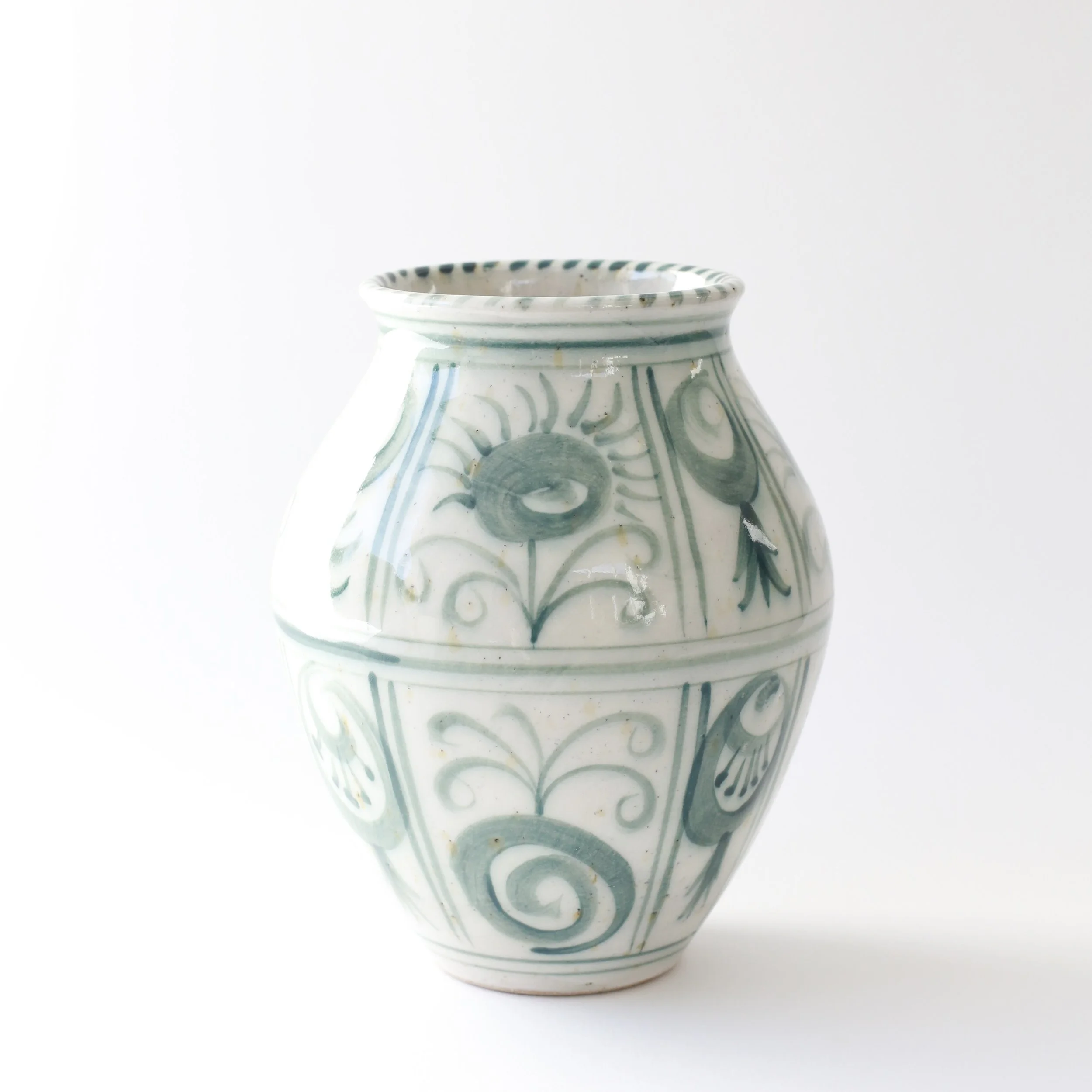 Medium Vase