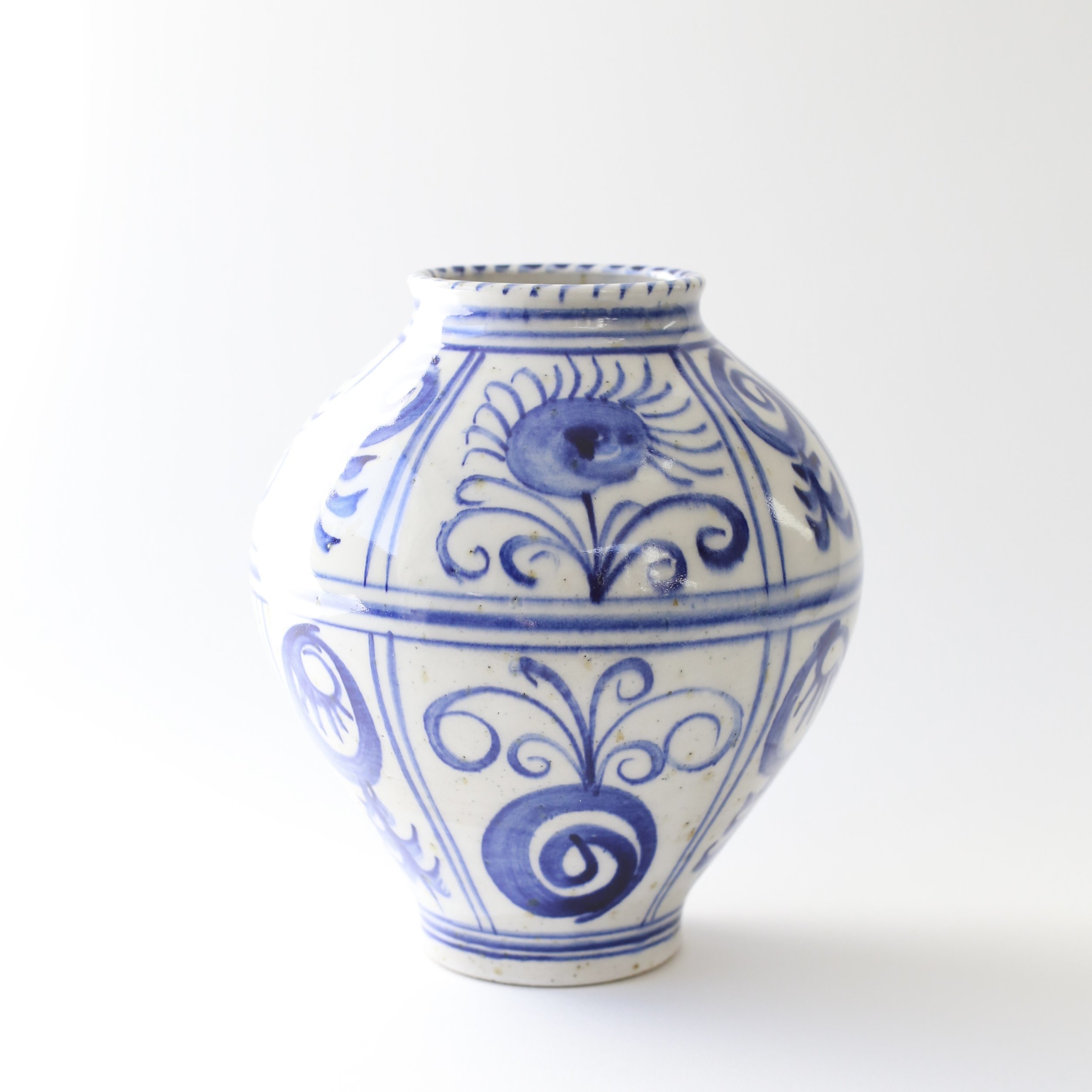 Medium Vase