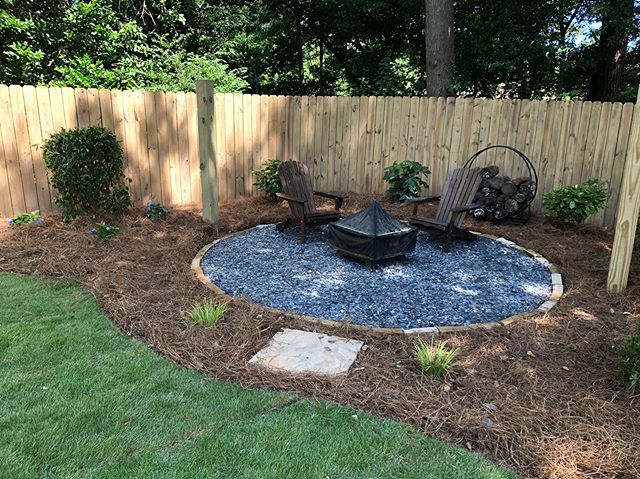 You 👀 the front yard transformation&hellip; (⏮previous post!) ⠀
⠀
&hellip;Now take a look at the 🔙!⠀
⠀
💪🏼 What we did:⠀
⠀
🌱re-graded existing backyard for a more usable space ⠀
🌱 installed Zeon Zoysia sod throughout ⠀
🌱 defined planting beds t