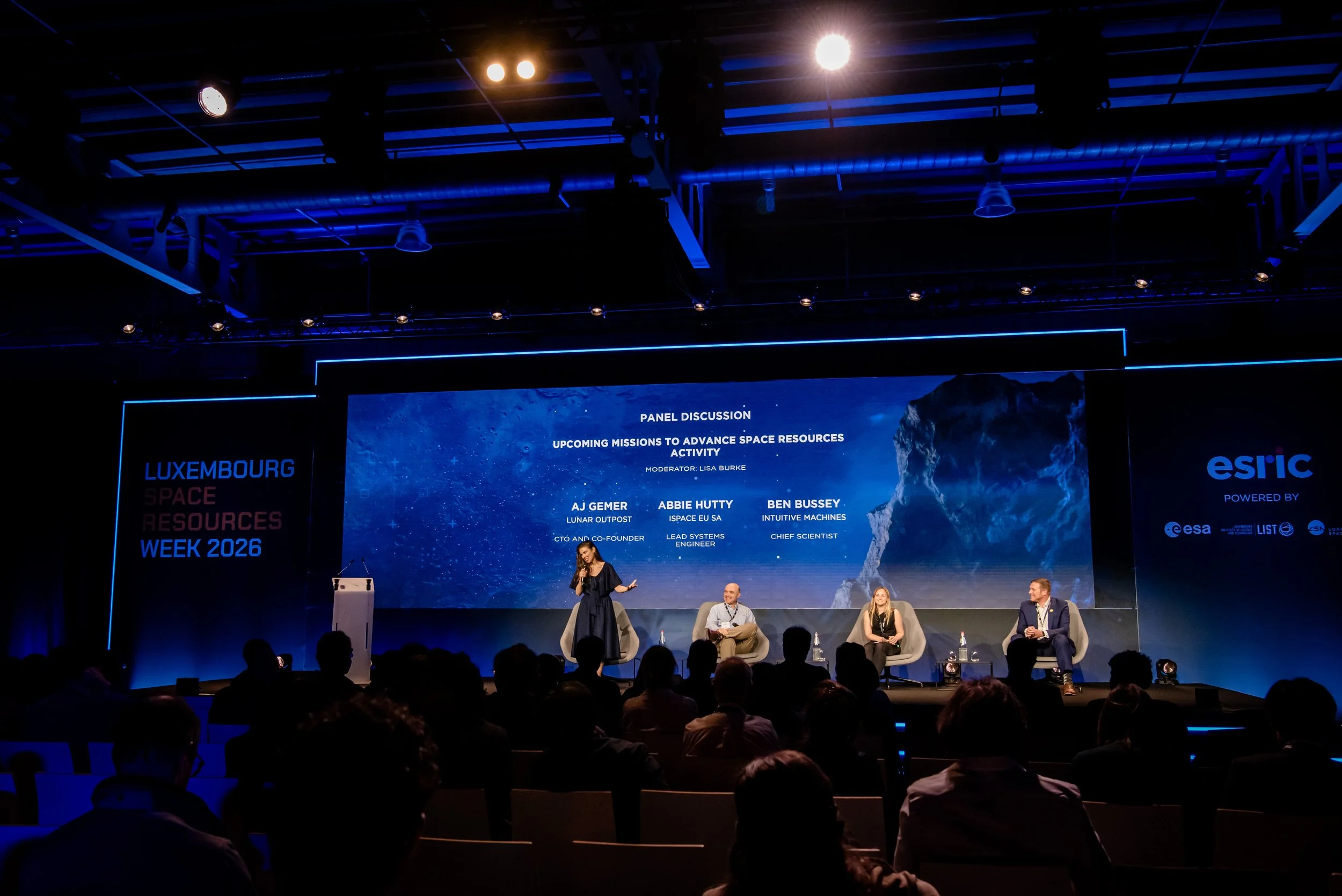 4may-SpaceResourcesWeek26-byLugdivineUnfer-406.jpg