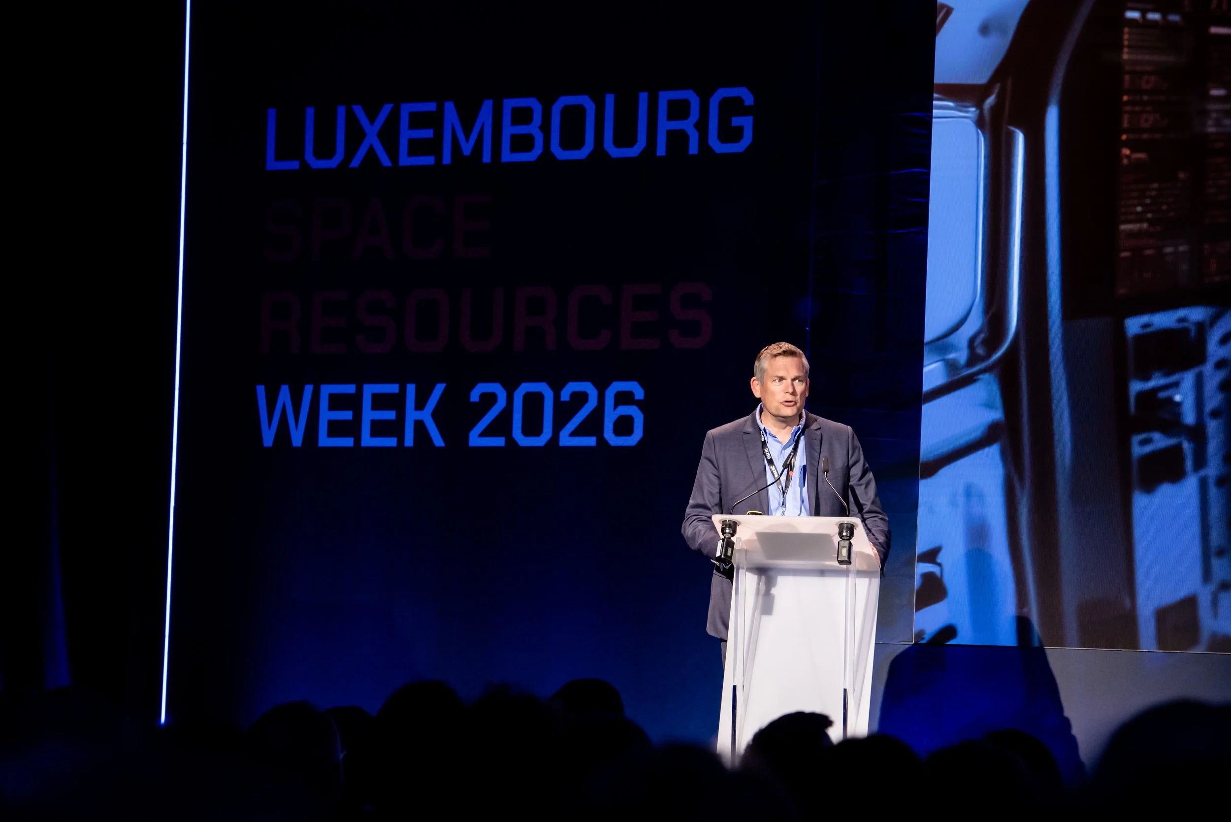 4may-SpaceResourcesWeek26-byLugdivineUnfer-177.jpg