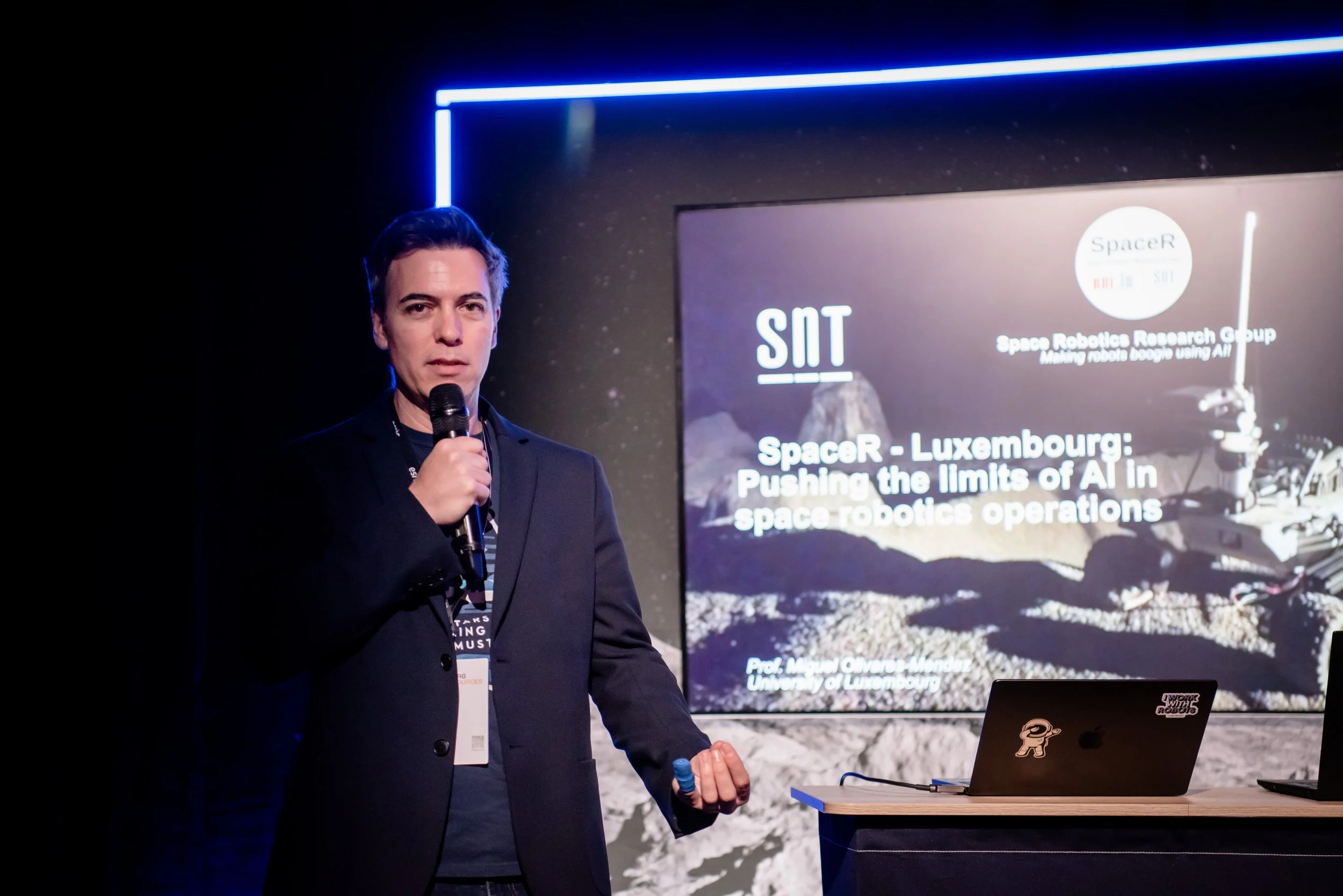 5may-SpaceResourcesWeek26-byLugdivineUnfer-122.jpg