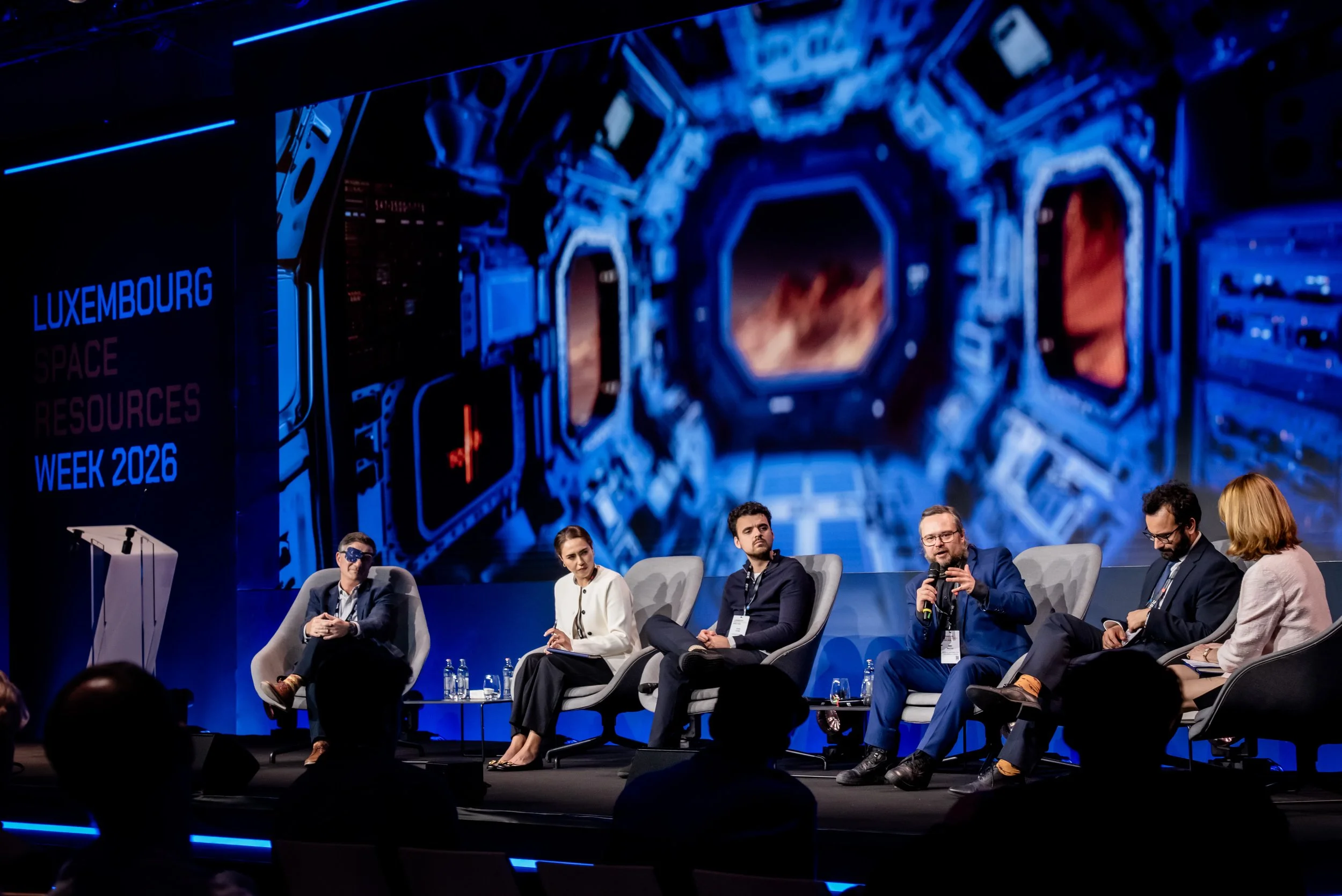 5may-SpaceResourcesWeek26-byLugdivineUnfer-445.jpg