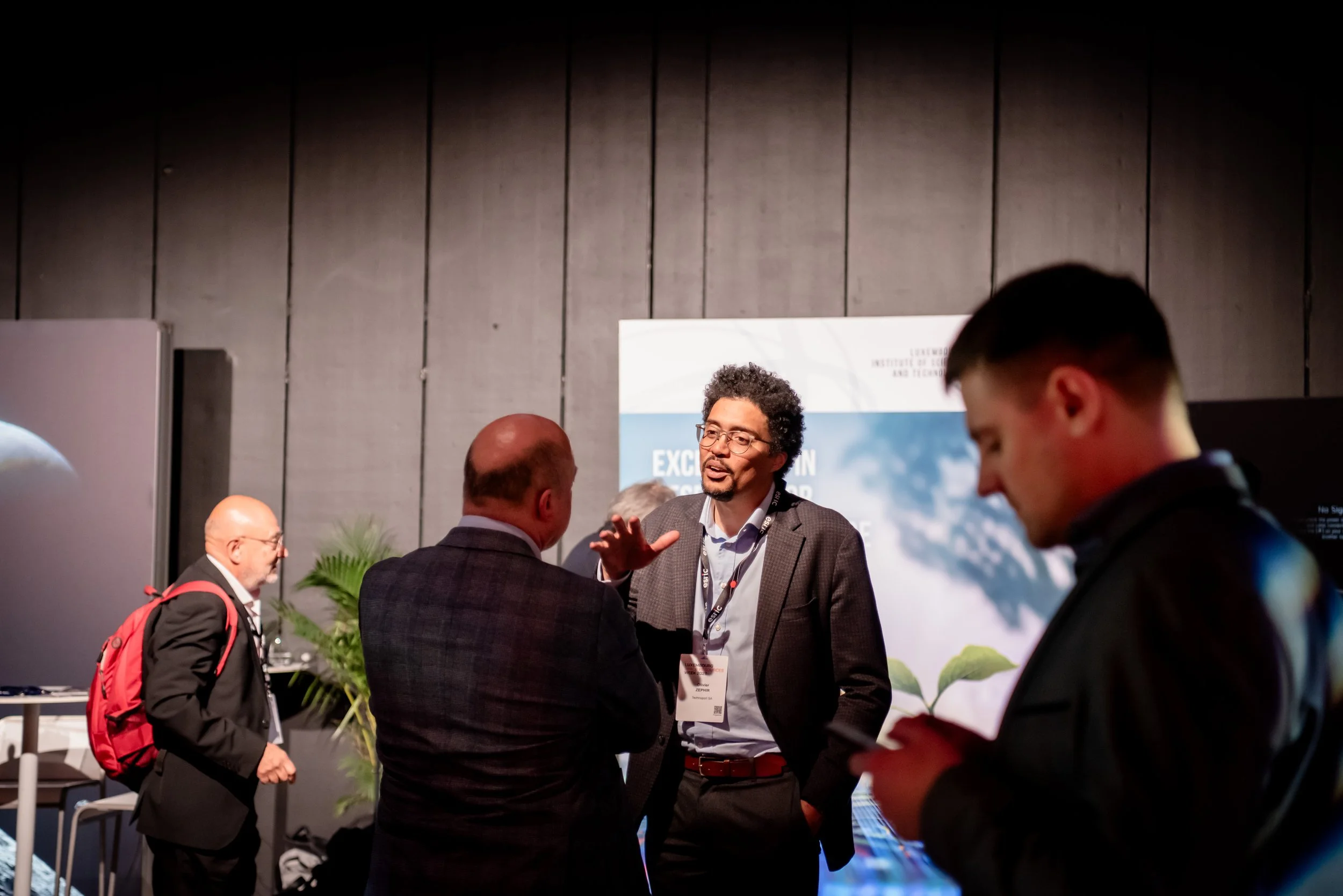 5may-SpaceResourcesWeek26-byLugdivineUnfer-446.jpg