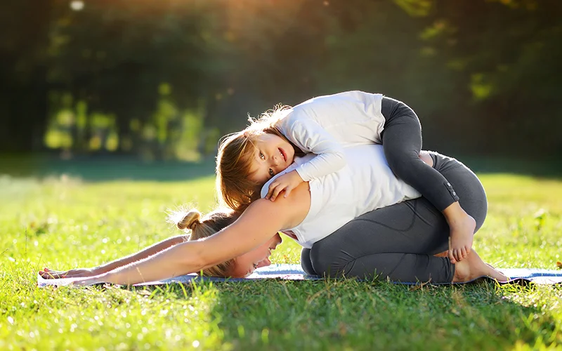 family_yoga.jpg