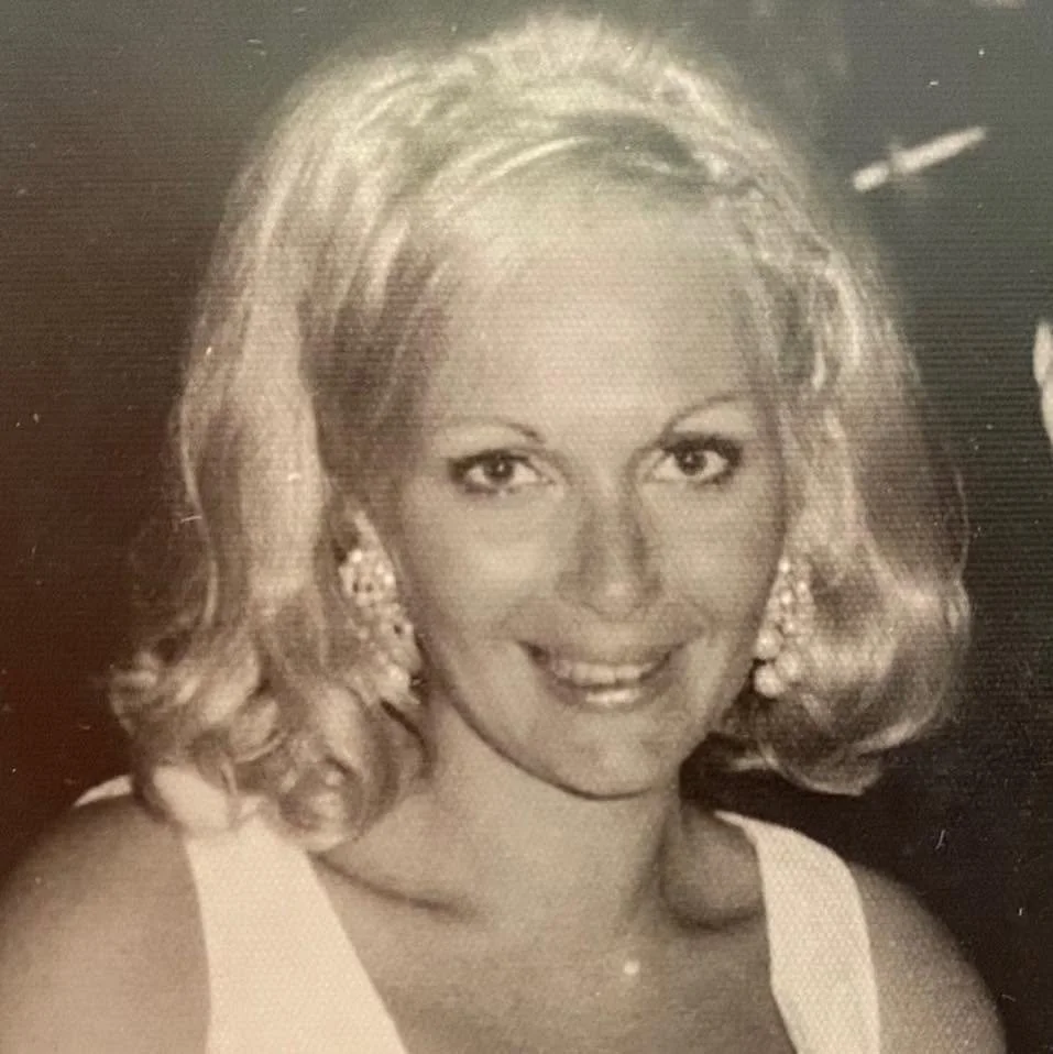 Momma.jpg