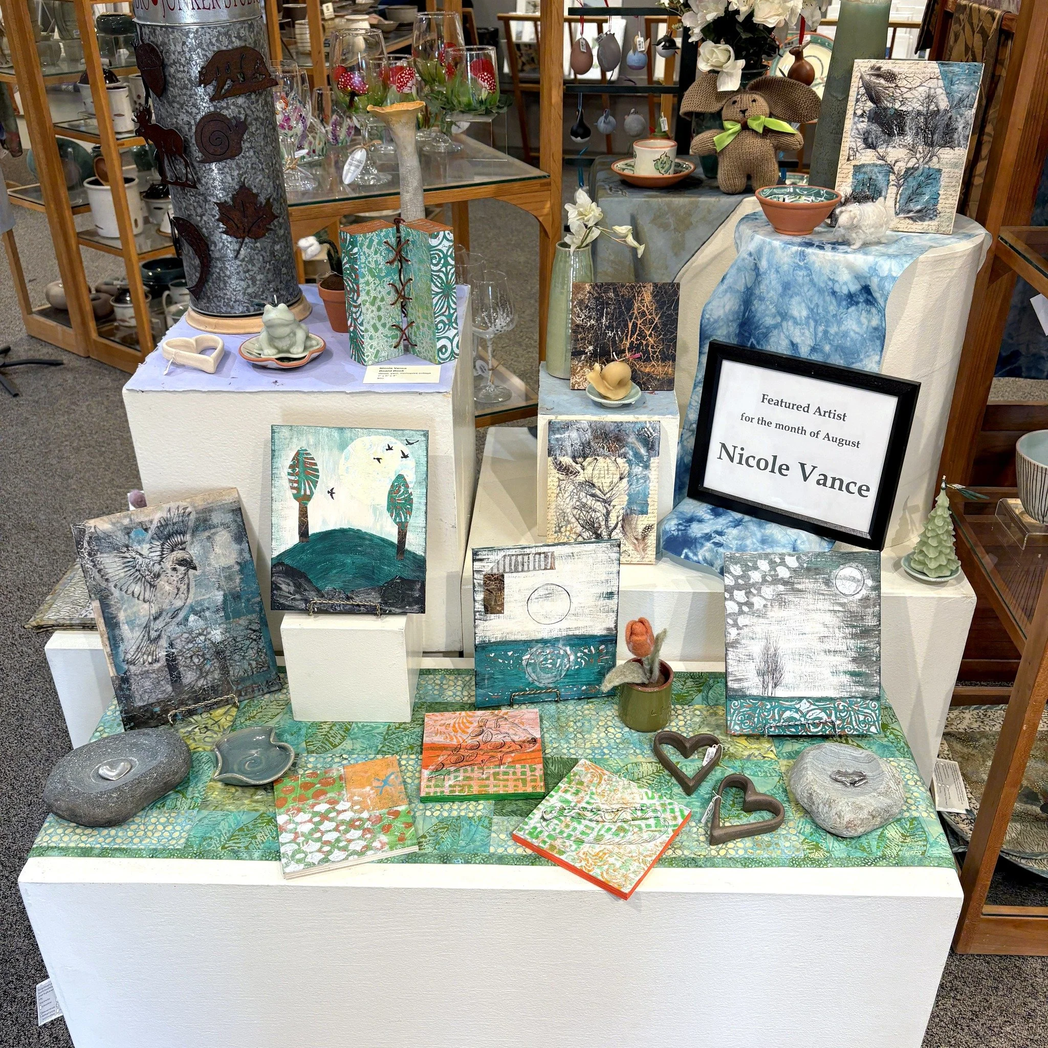 If you missed this month's Art Walk and think it's too late to check out Fairfax artist 𝗡𝗶𝗰𝗼𝗹𝗲 𝗩𝗮𝗻𝗰𝗲's work, 𝙮𝙤𝙪 𝙖𝙧𝙚 𝙫𝙚𝙧𝙮 𝙢𝙞𝙨𝙩𝙖𝙠𝙚𝙣!

Nicole is our Featured Artist for the whole month of August and you can find her work sm