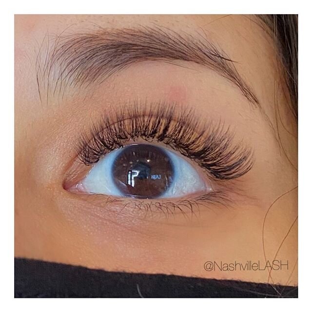 So fresh and so clean! ✨
Beautiful volume lashes by AJ. #NashvilleLASH