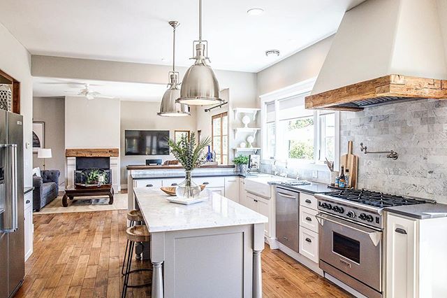 Couldn&rsquo;t you imagine cooking up an amazing Easter meal in this gorgeous kitchen? New listing coming soon...
.
.
.
.
.
.
#santacruz #santacruzbeachboardwalk #santacruzlife #santacruzlivin #santacruzliving #santacruzrealestate #santacruzrealtor #