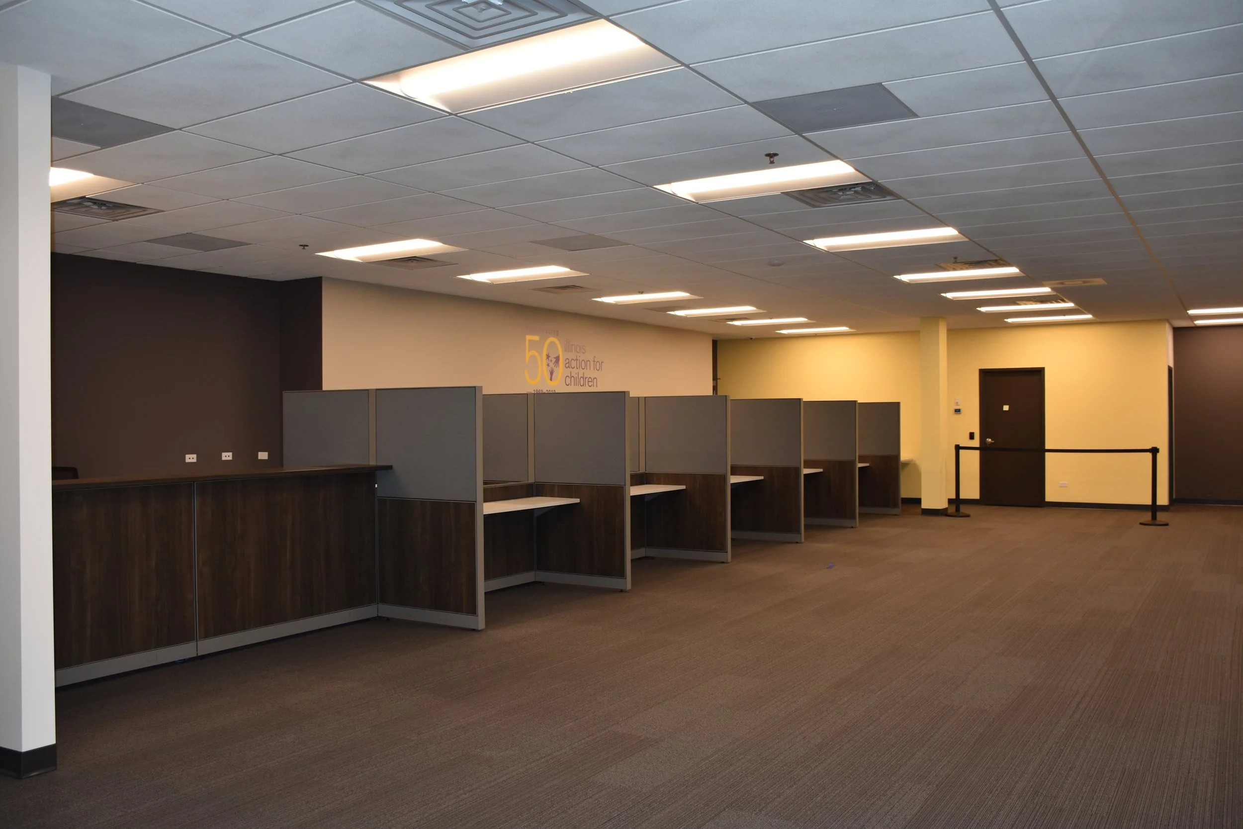 16,500sf Commercial office buildout in Chicago built by Expert Building Maintenance, Inc.