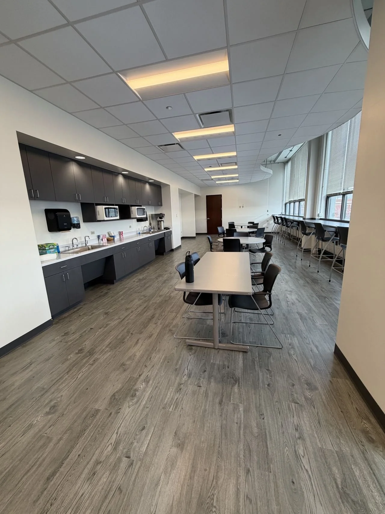 Chicago office lounge renovation