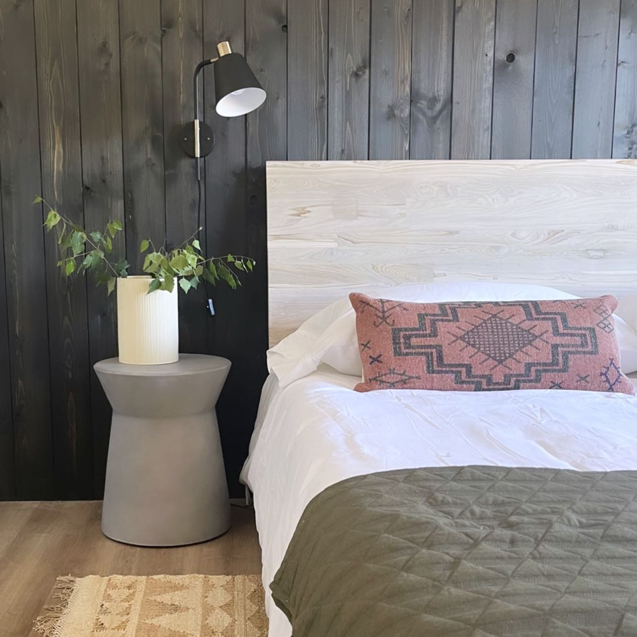 Head up to our stories for a few sneak peaks of our Montana project! Completely transforming this 33 room boutique hotel in four months has been quite the undertaking - we&rsquo;ve had the the best time working with the @wonderstoneusa family on this