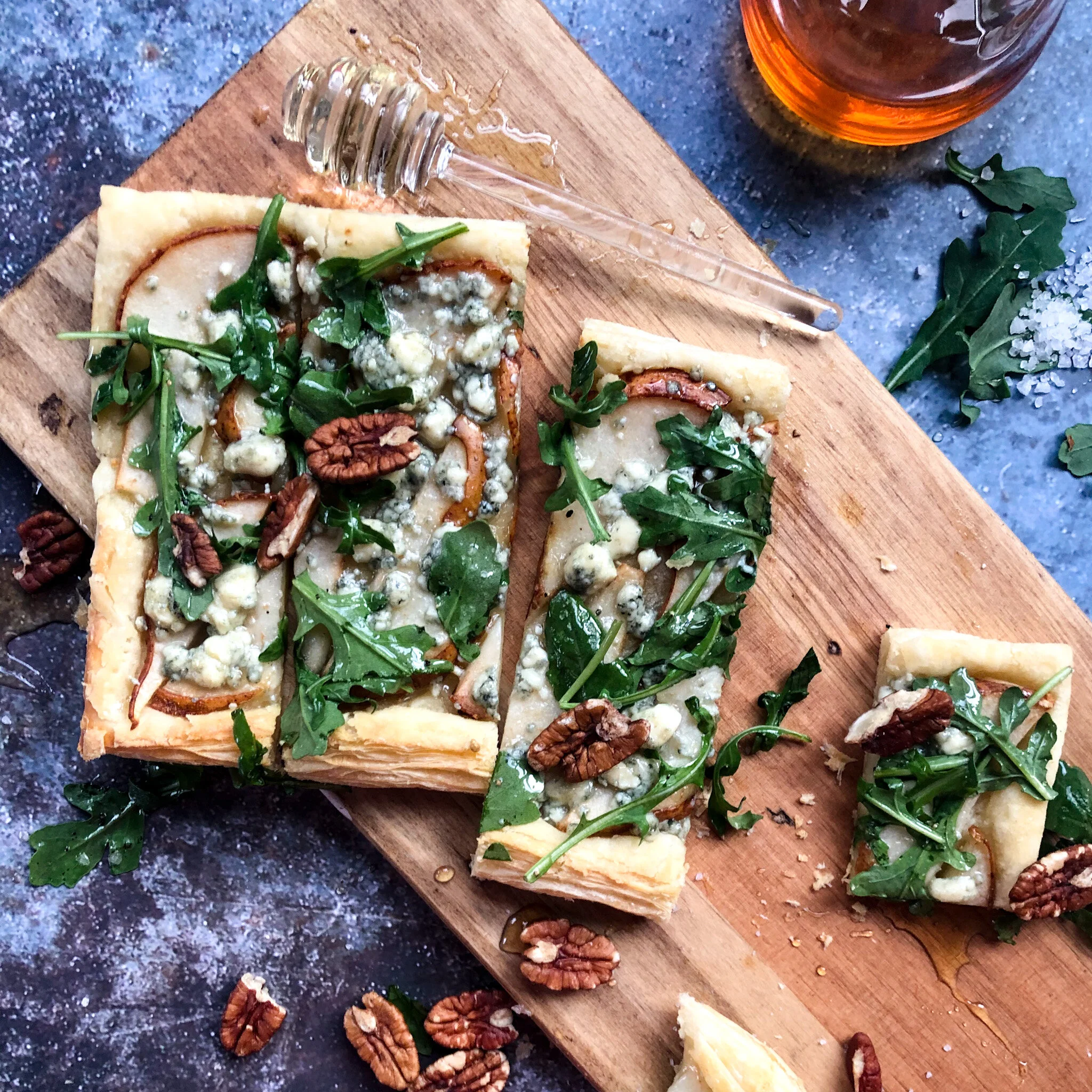Pear and Gorgonzola Flatbread