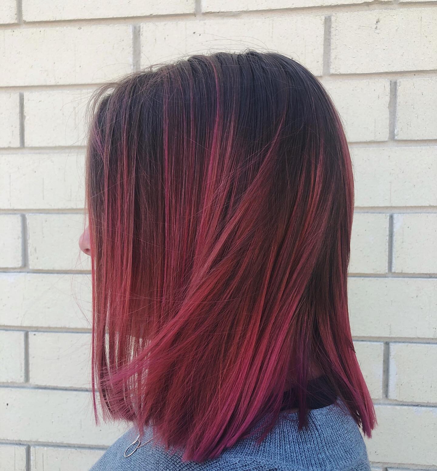 did a balayage for Shelby! i love this pink so much 🍧🍧🍧 i&rsquo;m so happy with the results! swipe for the before &bull;
&bull;
&bull;
&bull;
&bull;
&bull;
&bull;
#avedachapelhill #pinkhair #cosstudent #hairdye #cosmetologyschool #avedacolor #aved