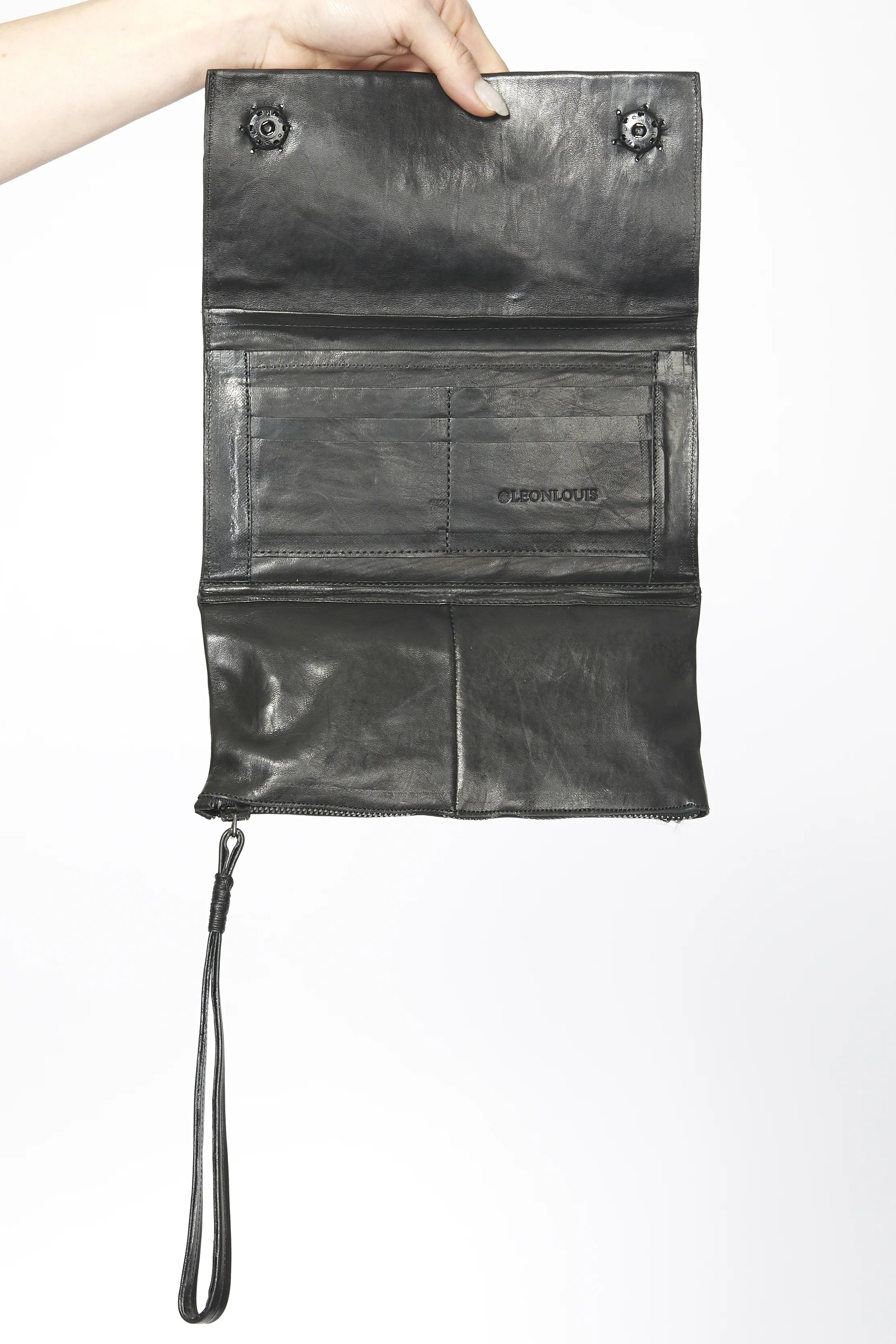 LLSS17U-ACC01_WRAP_CLUTCH_06_1.jpg