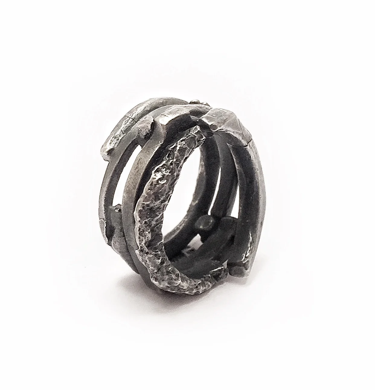 SHADOW ILLUSION RING _5.jpeg