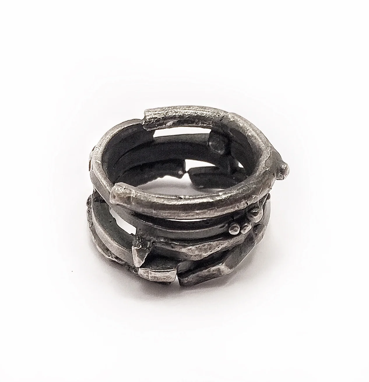 SHADOW ILLUSION RING_2 .jpeg