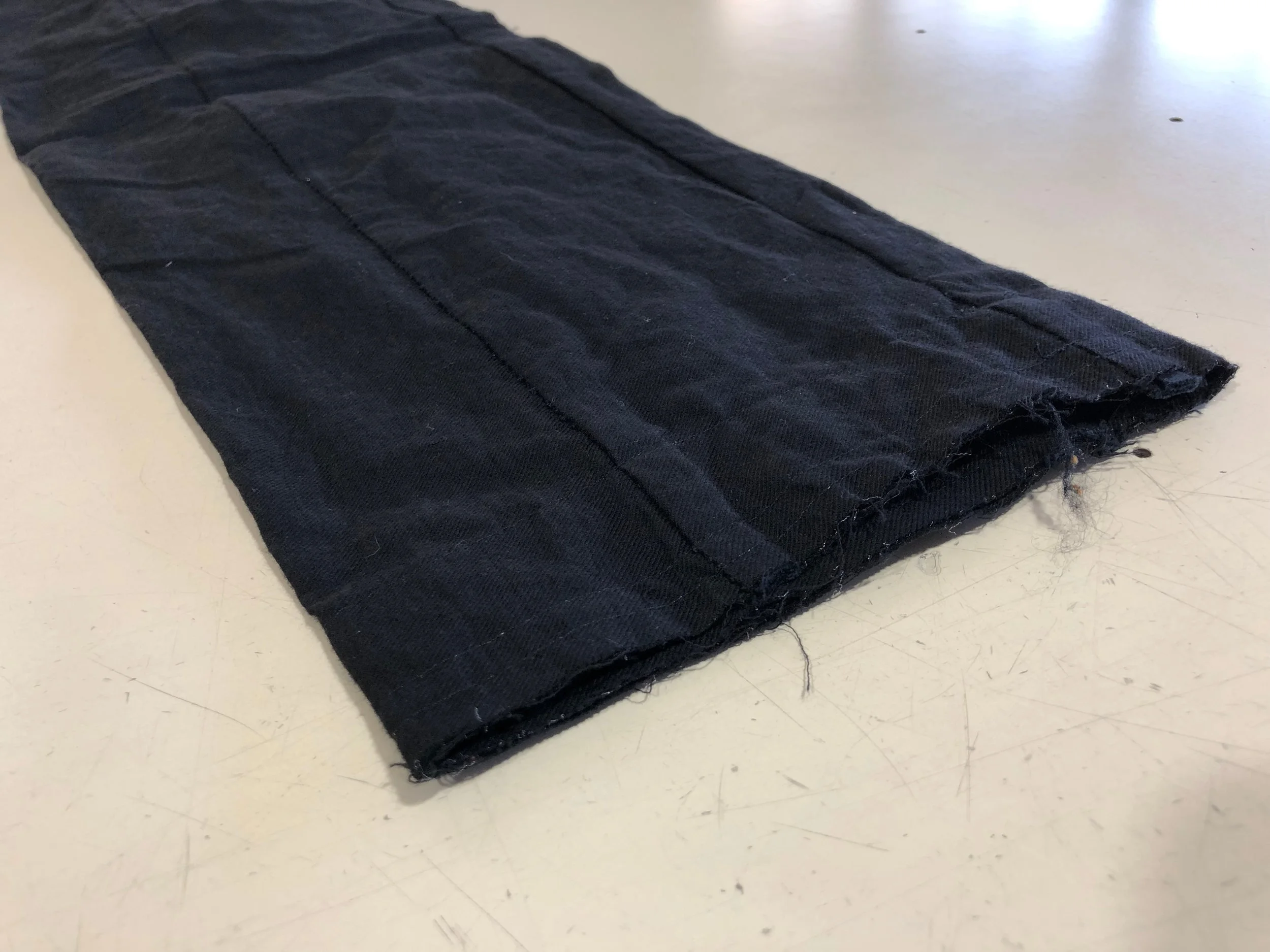 LLSS19M-PA06-Scar-Stitched-tailored-Suit-Pants-Black-02.jpeg