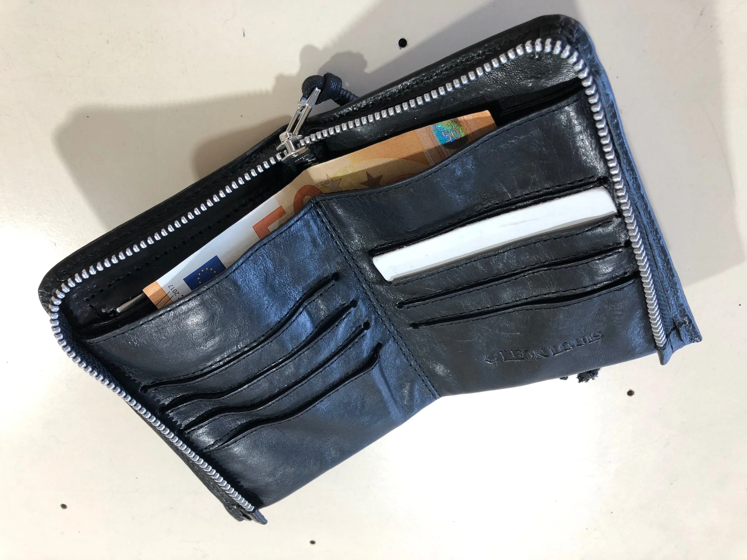 LLSS19M-ACC03-Zip-Wallet-Black-06.jpeg