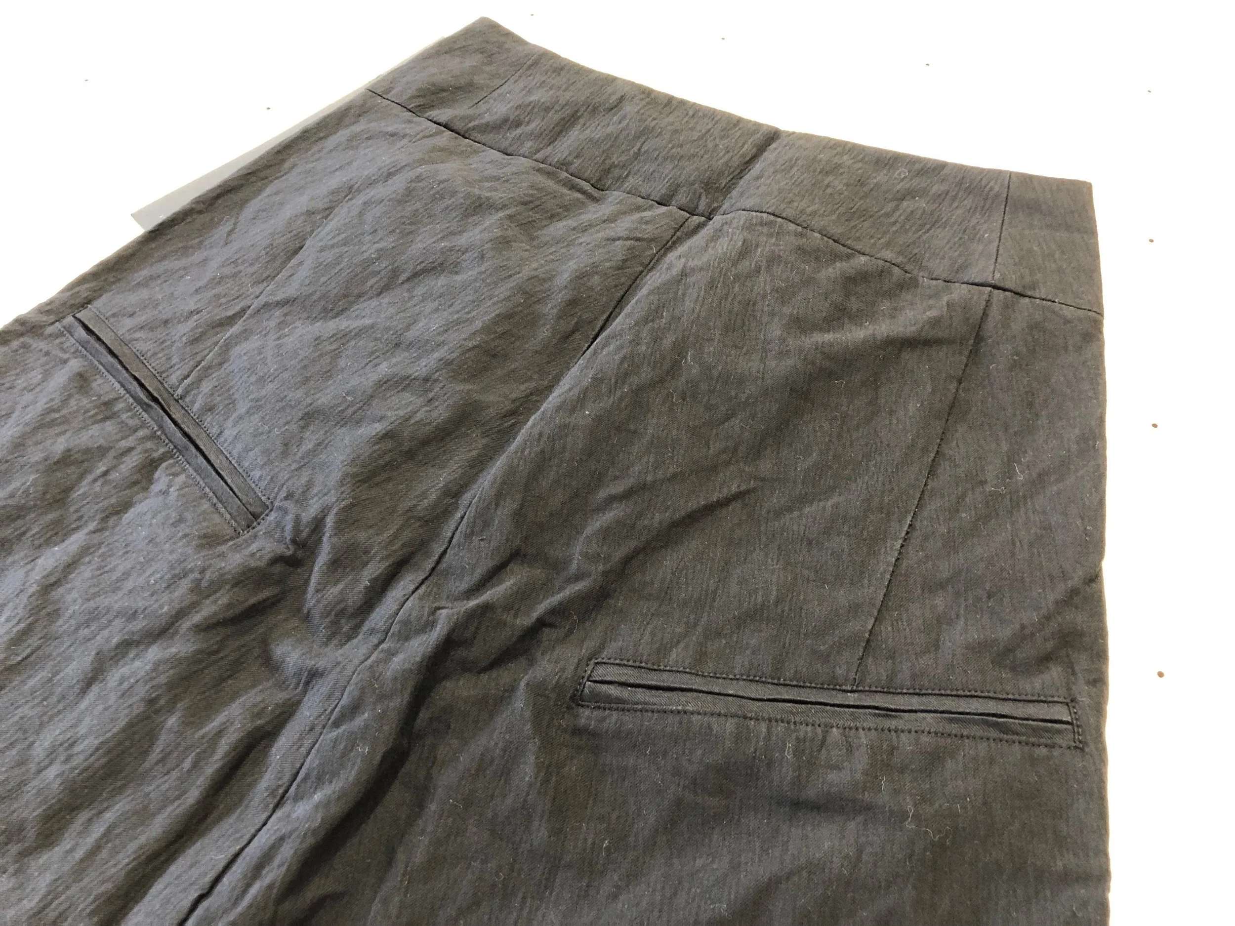 LLSS19W-PA02-Curly-High-Waist-Idom-Pants-06.jpg