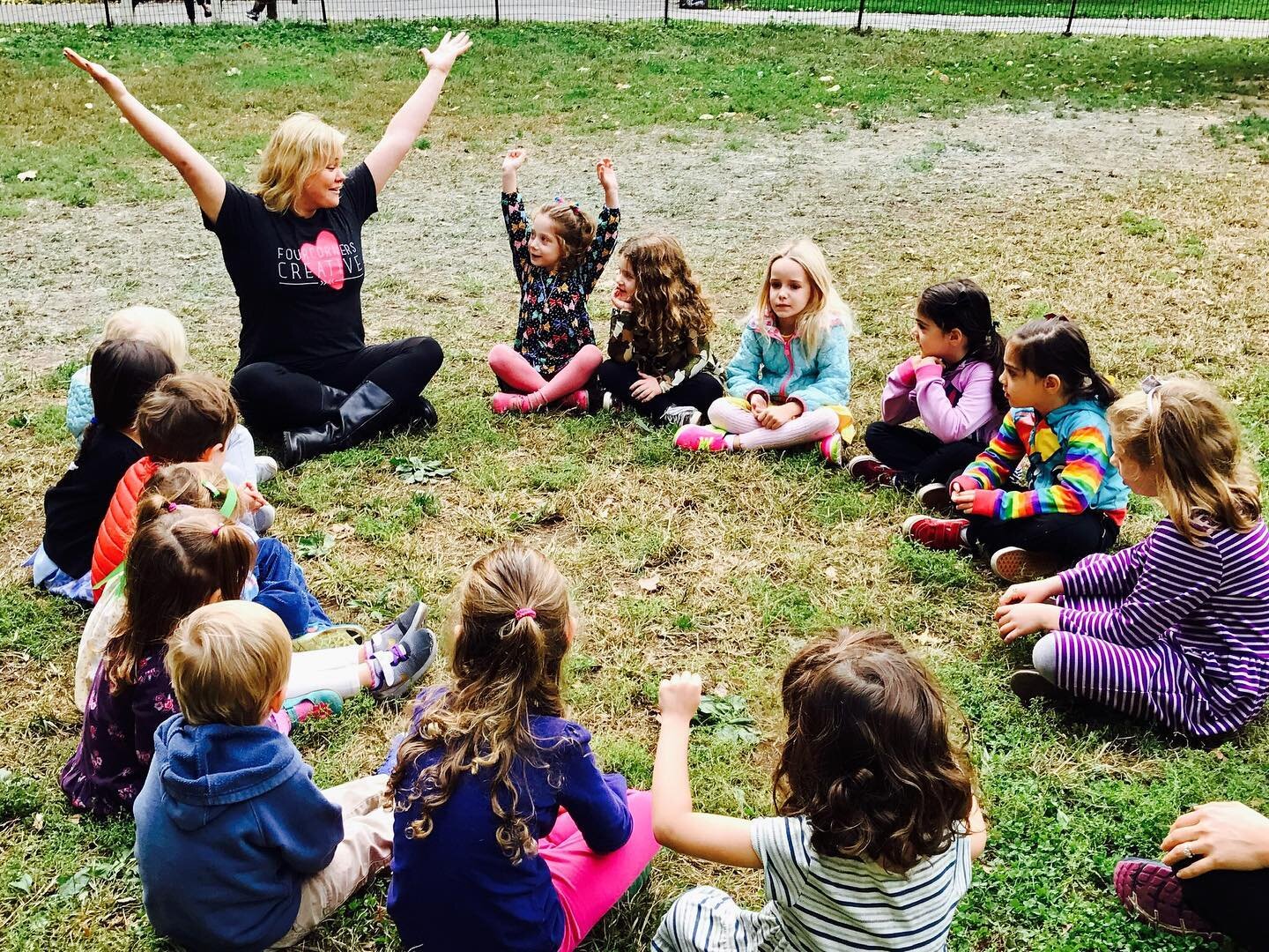 Put your hands in the air - it is almost the weekend!! 🙌🙌🙌 

⭐️
⭐️
⭐️
⭐️
⭐️

#kidsperformingarts #nyceducation #nyc #nyckids #nycactors #nycdancers #nycsingers #childrensarts #smallbuisness #grow #teachingartists #uwsbabymusic #uwskids #kidpass #U