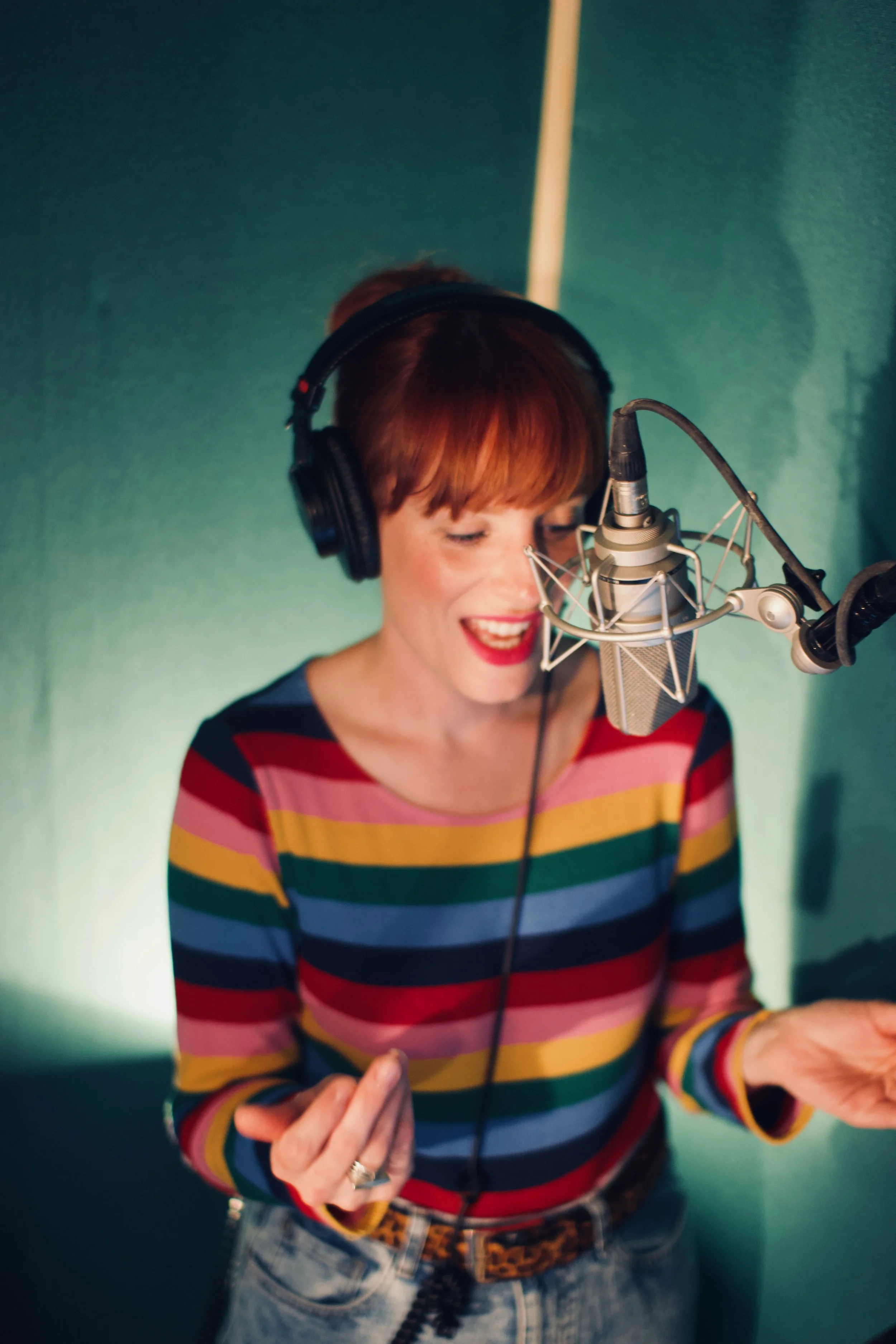 Should You Use AI or a Real Voice Actor? (2026 Guide for Businesses)