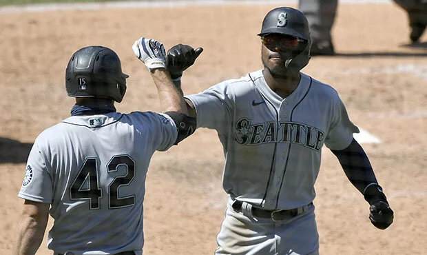 The Kevin Mather catastrophe doesn’t disrupt Mariners’ process