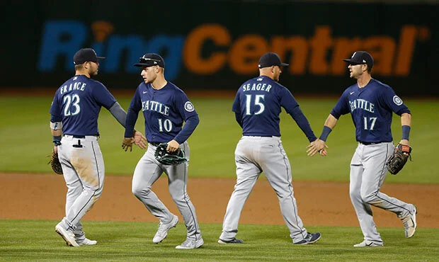 How do the Mariners earn patience from fans this season?