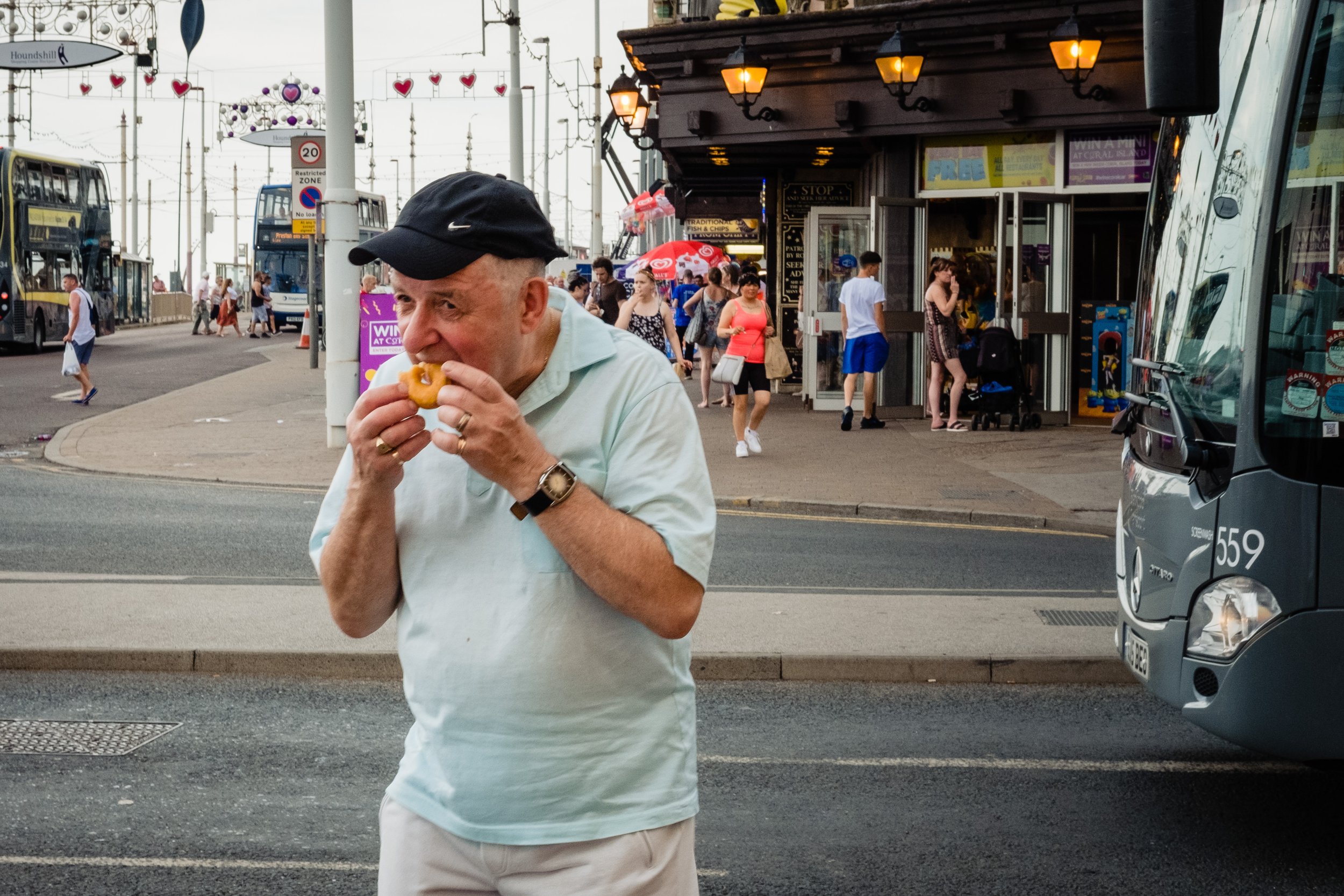 Blackpool_Street_Photography_July_2019-60.jpg