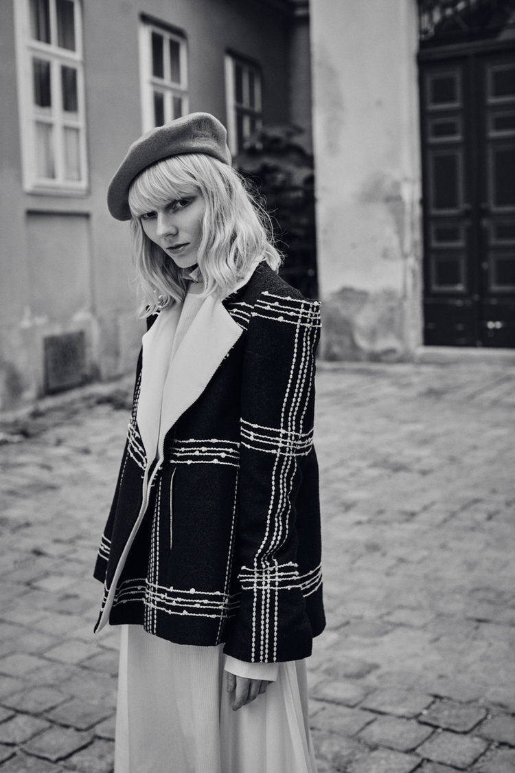 Runa+Hansen+in+The+Third+Man+by+Verena+Mandragora+published+in+Ladygunn+Magazine,+Hair+&+Make-up+Barbarai+Maria+Hutter,+Styling+Jon-Eric+Hegemann+5.jpeg