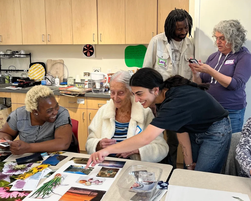Curious Minds Memory Café | Dementia-Friendly Art &amp; Conversation