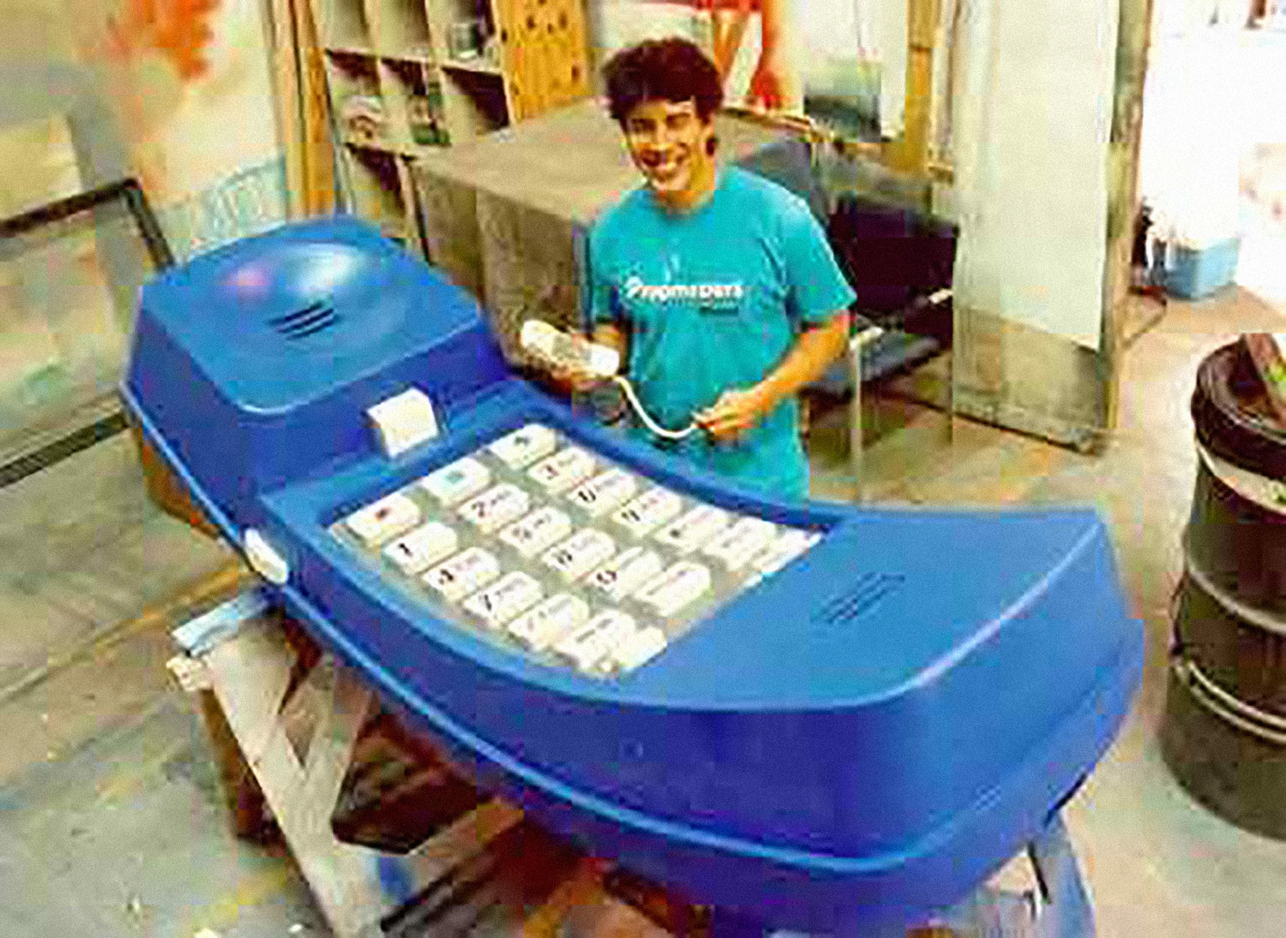 BigBluePhone.jpg