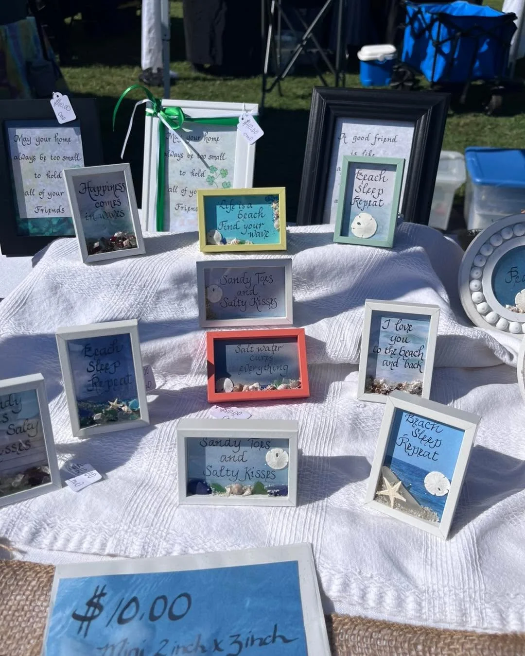 ☀️We are so happy to be set up and ready for you today! Come support 8 great local artisans on the Common. We are so excited to have this event continue for the second year in a row. 

🪴Grab some plants, pressed flower necklaces, crystals, up-cycled