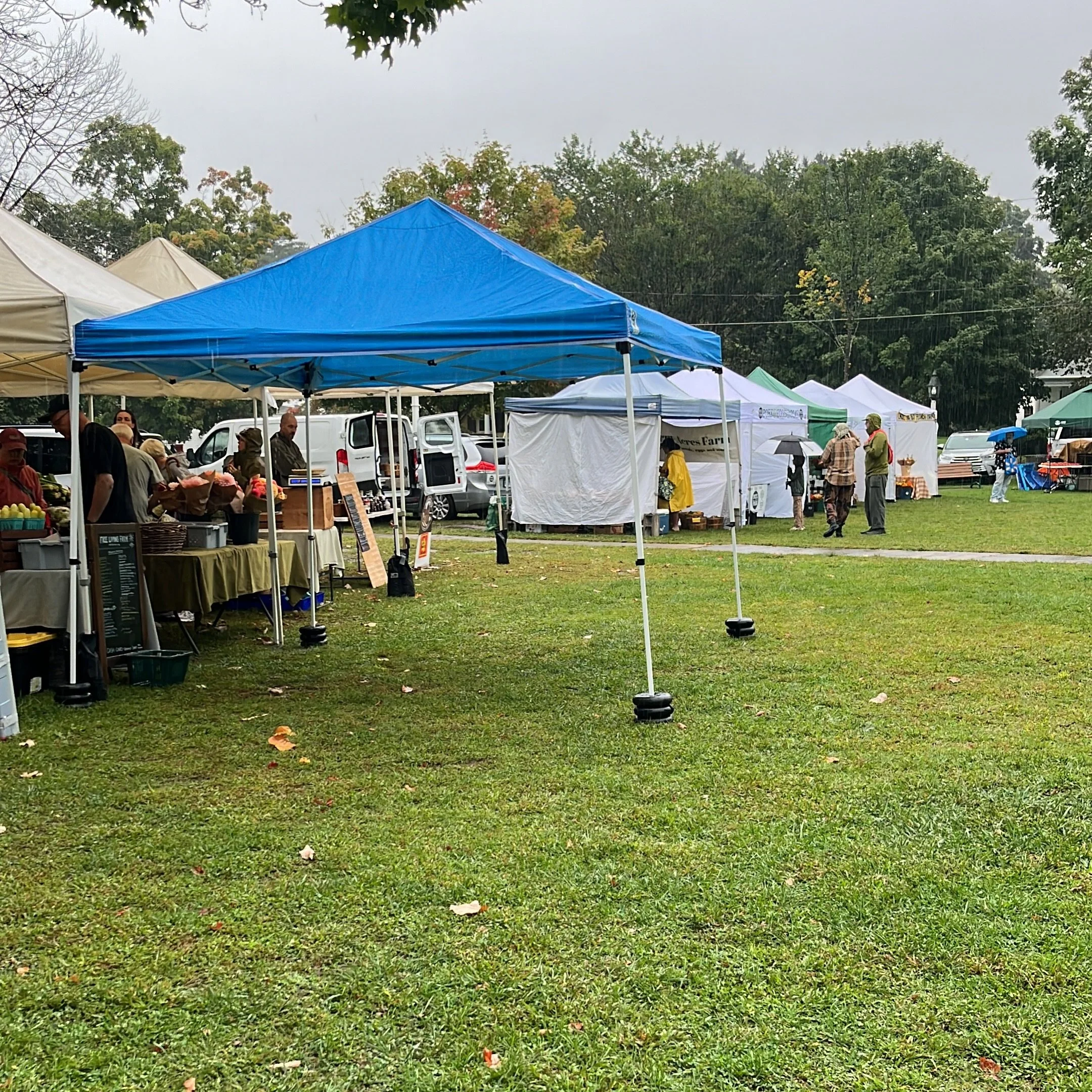 🌧️The BEST time to come to the market-right now!! There&rsquo;s no lines, parking is easily available! Brave the rain, and make the trip out for all your rainy day goodies.