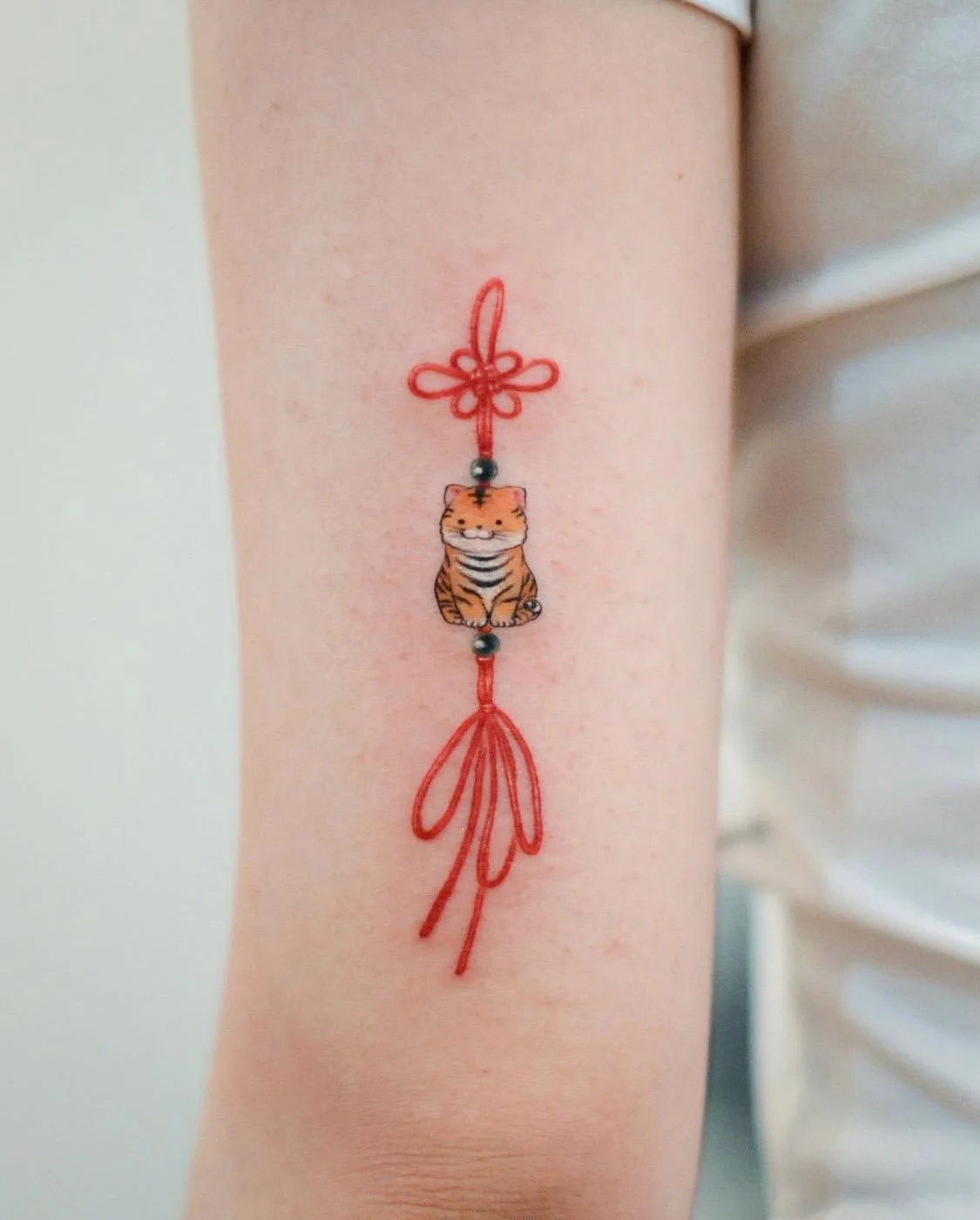 Lucky knots 🪢 (1-10) - Booking link is in my bio. California guest work April 21-28 at @parallaxartstudio ➡️ please click on the link in bio for appointments. 
.
.
.
#tattoo #guestwork #catattoo #chineseknot #tattooist