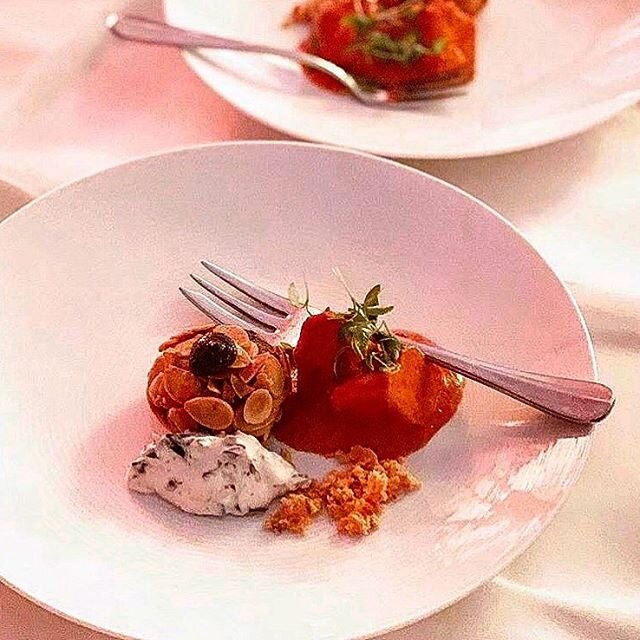 delicious creation by @chefvineet at @rheingau_gourmet_festival ✨ Almond-mushroom tikki with olive chutney, olive raita &amp; butter chicken