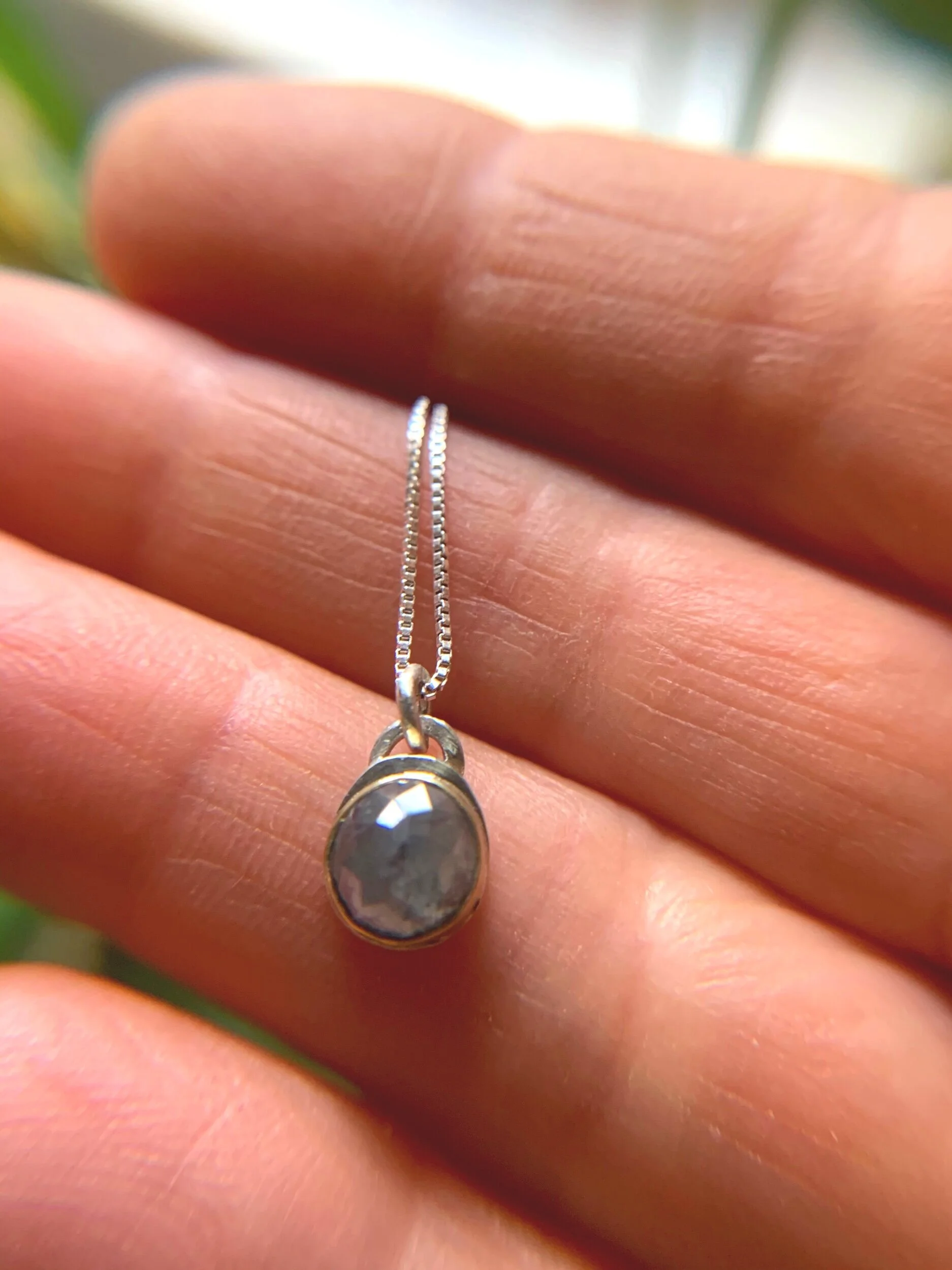 687B8A6B-B84A-44DB-8ABD-E17B40199BEA