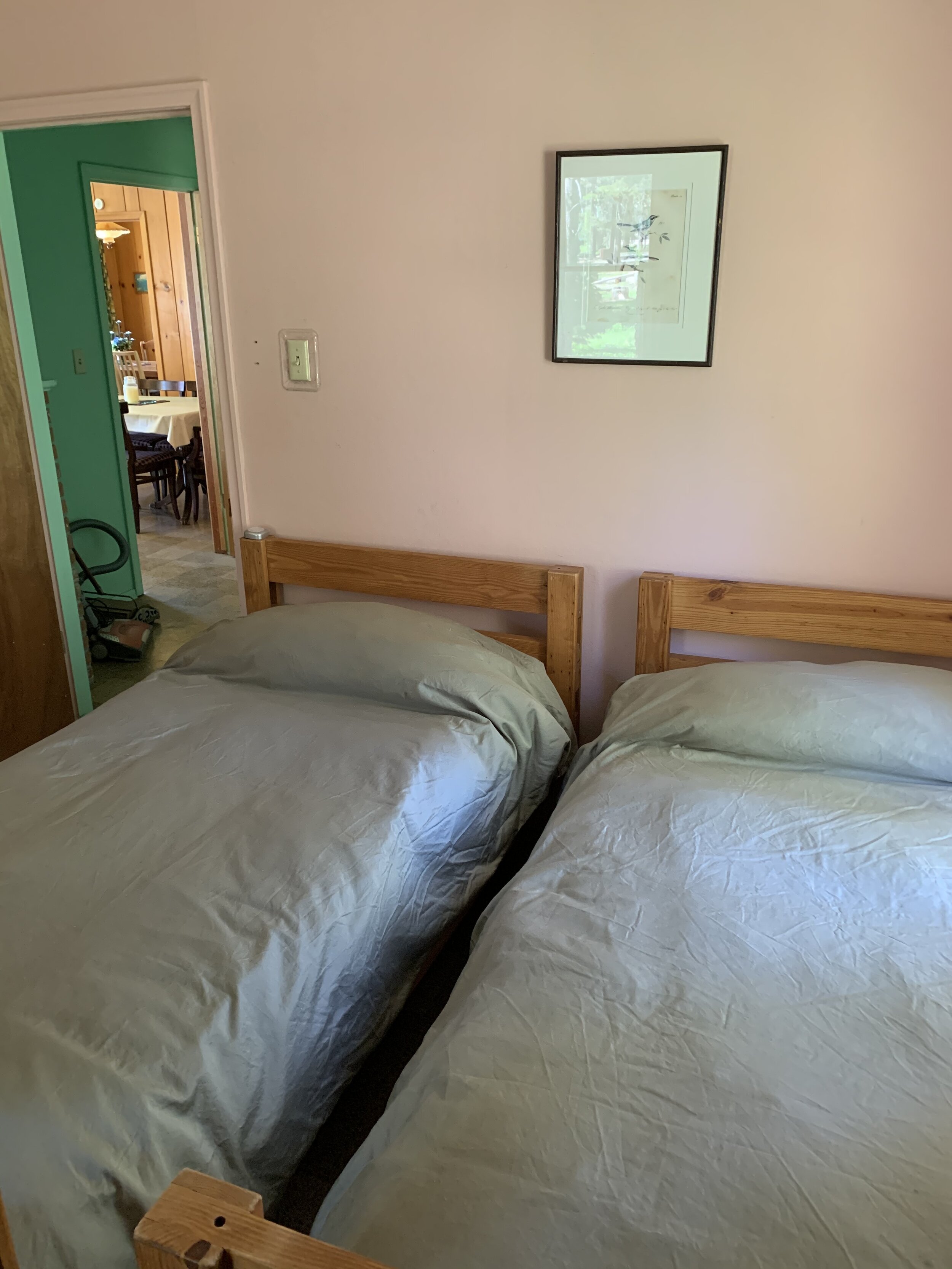 Twin Beds .jpg