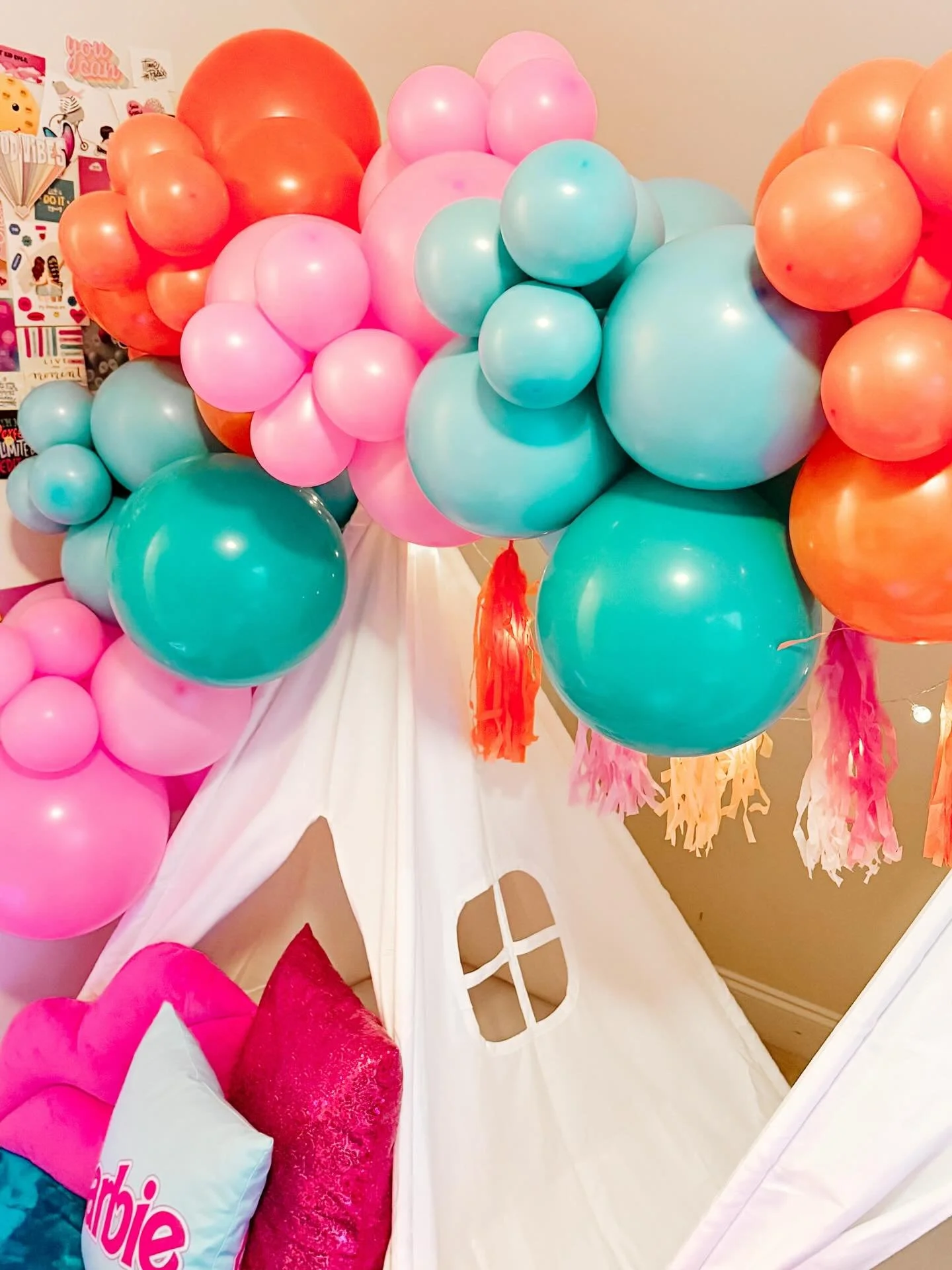 Balloons change everything. ✨
Our custom balloon installs turn a cute party into a total wow moment.
Add balloons to your sleepover, picnic, or celebration and let us handle the magic 🎈

📩 Now booking balloon add-ons

#whimsylittleteepeeco #Raleigh